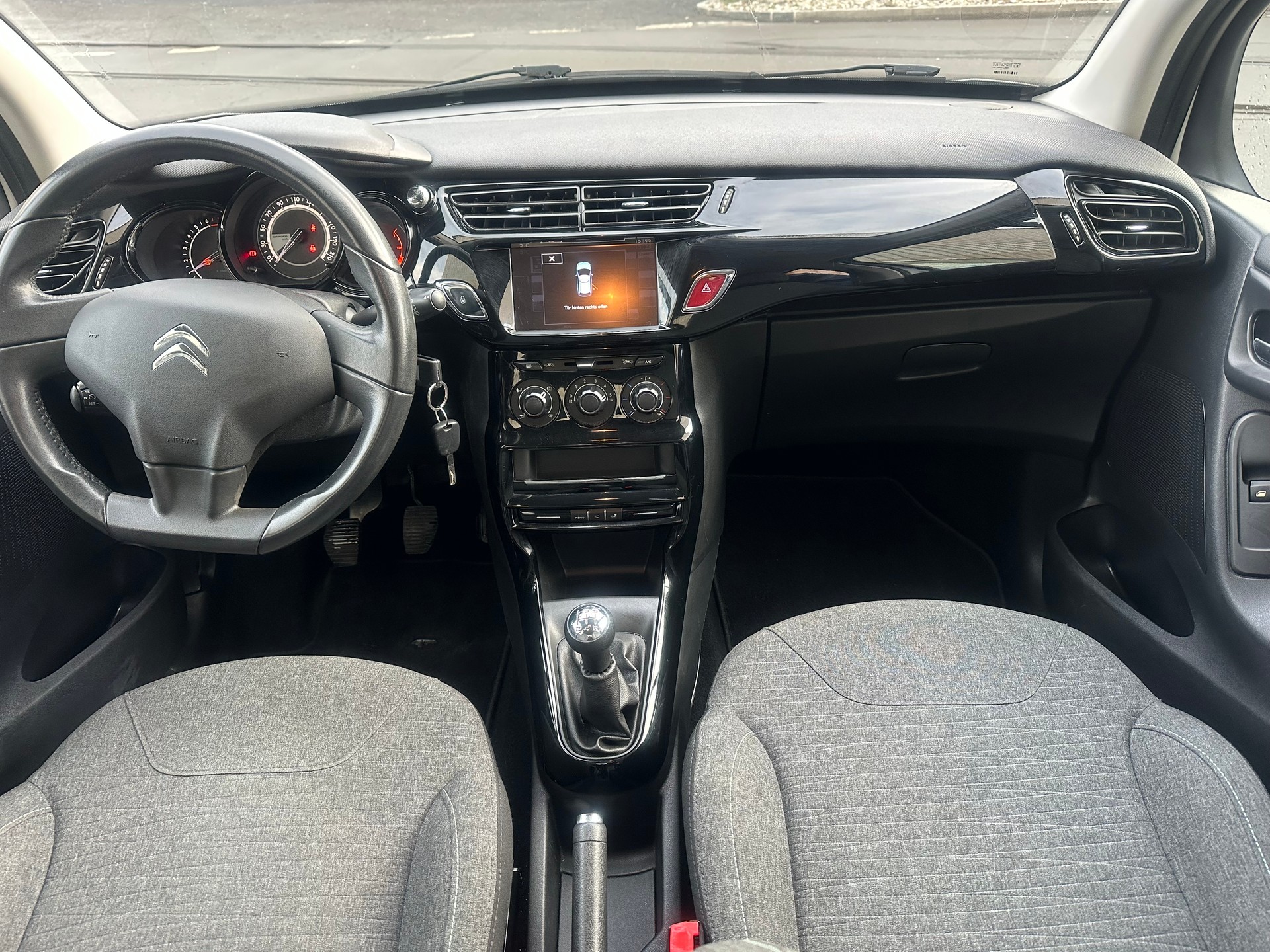 CITROEN C3 1.2i PureTech Red Block-image-10