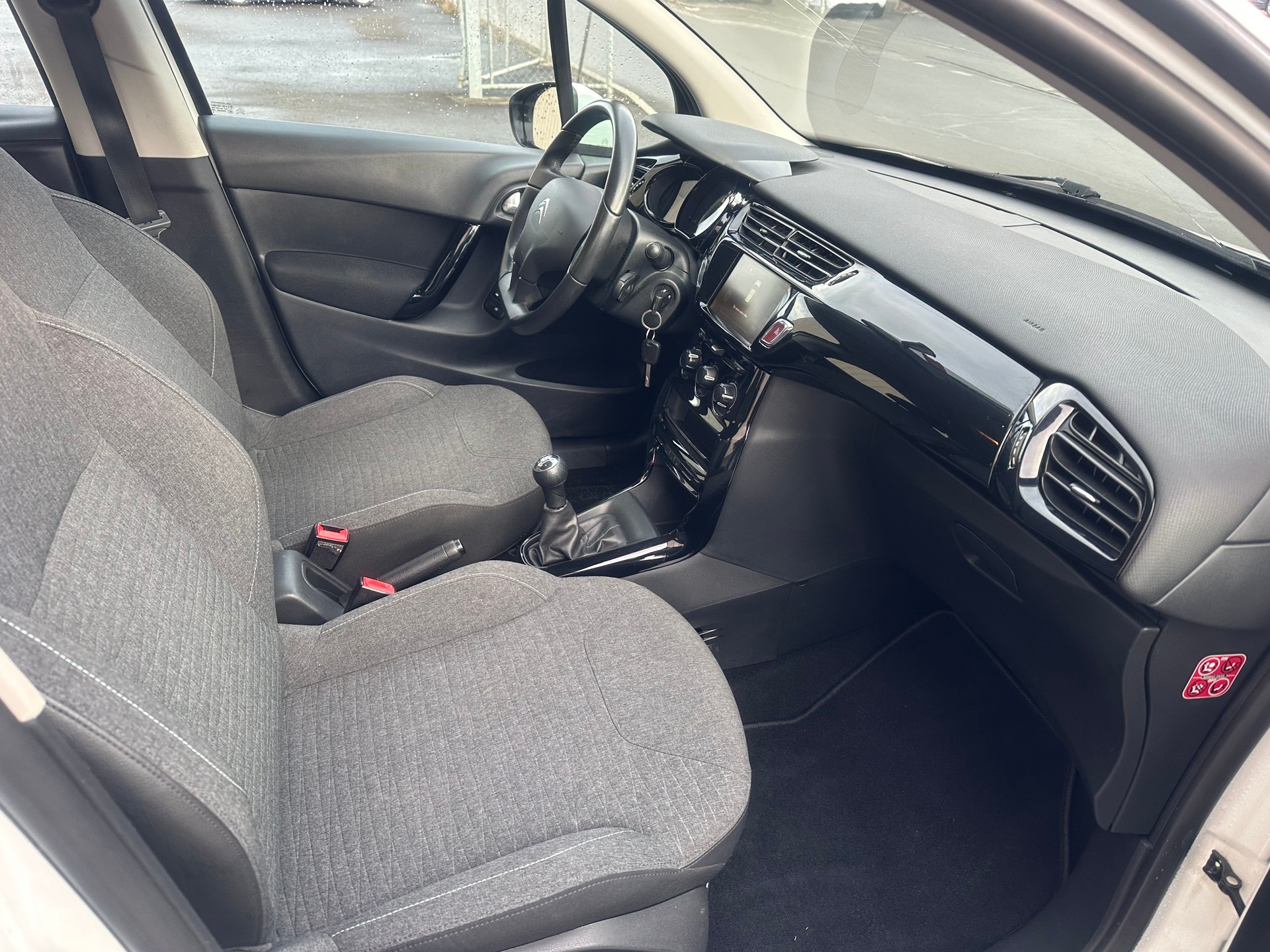 CITROEN C3 1.2i PureTech Red Block-image-14