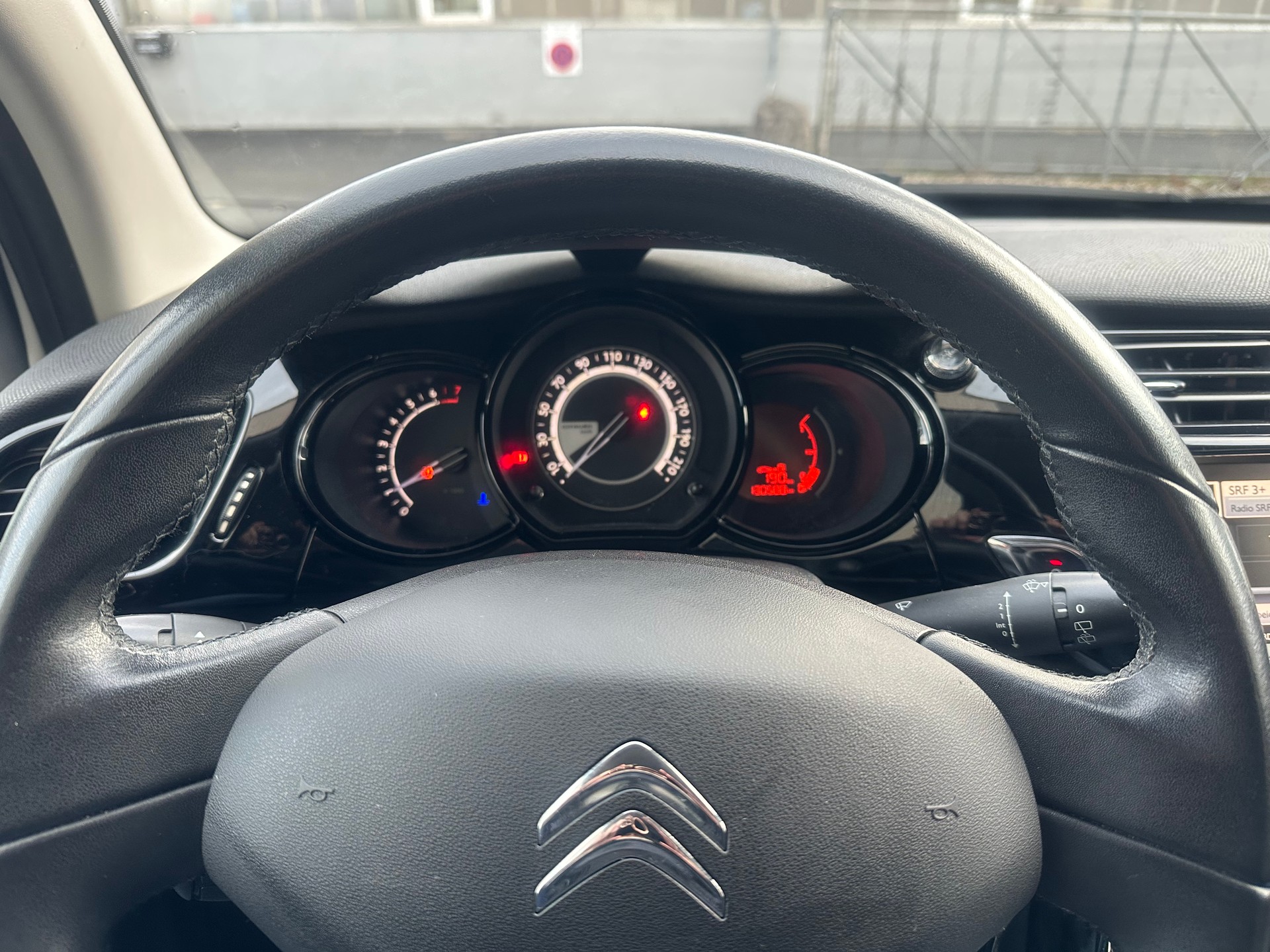CITROEN C3 1.2i PureTech Red Block-image-9