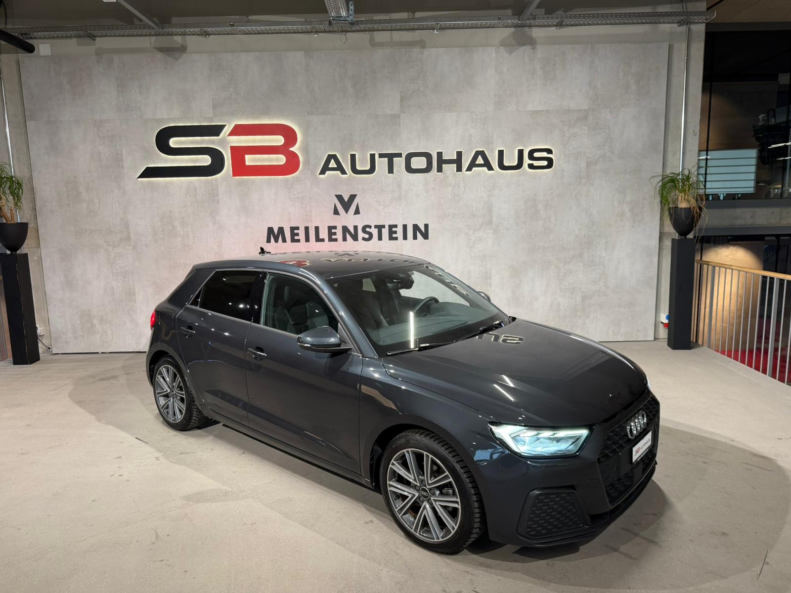 AUDI A1 Sportback 35 TFSI S-tronic-showroom-element-1