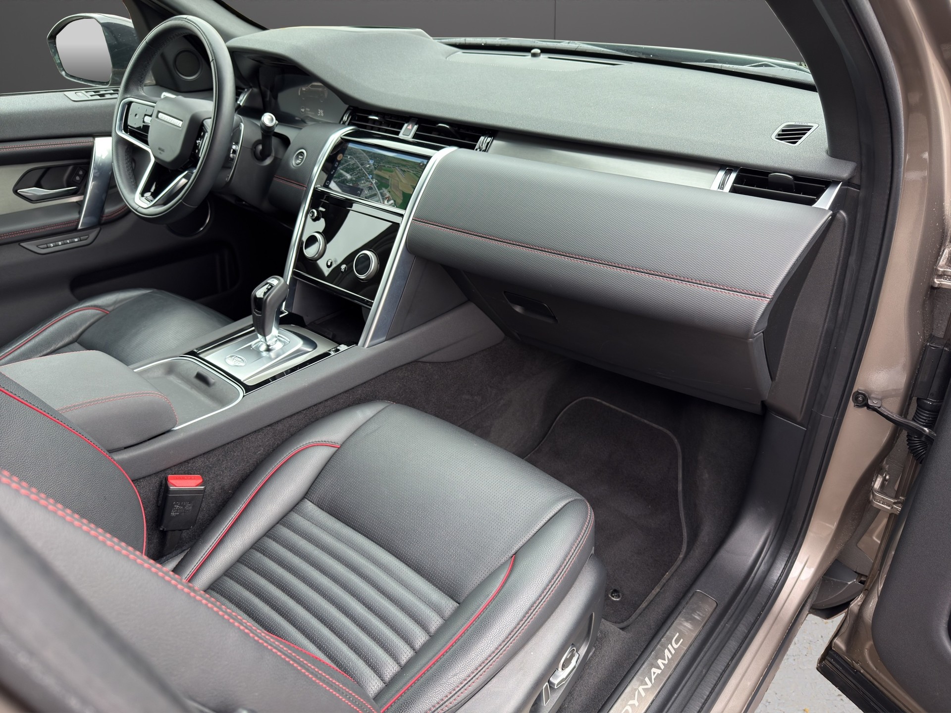 LAND ROVER Discovery Sport P300 * PlugIN * R Dynamic * TOP Ausstattung *-image-12