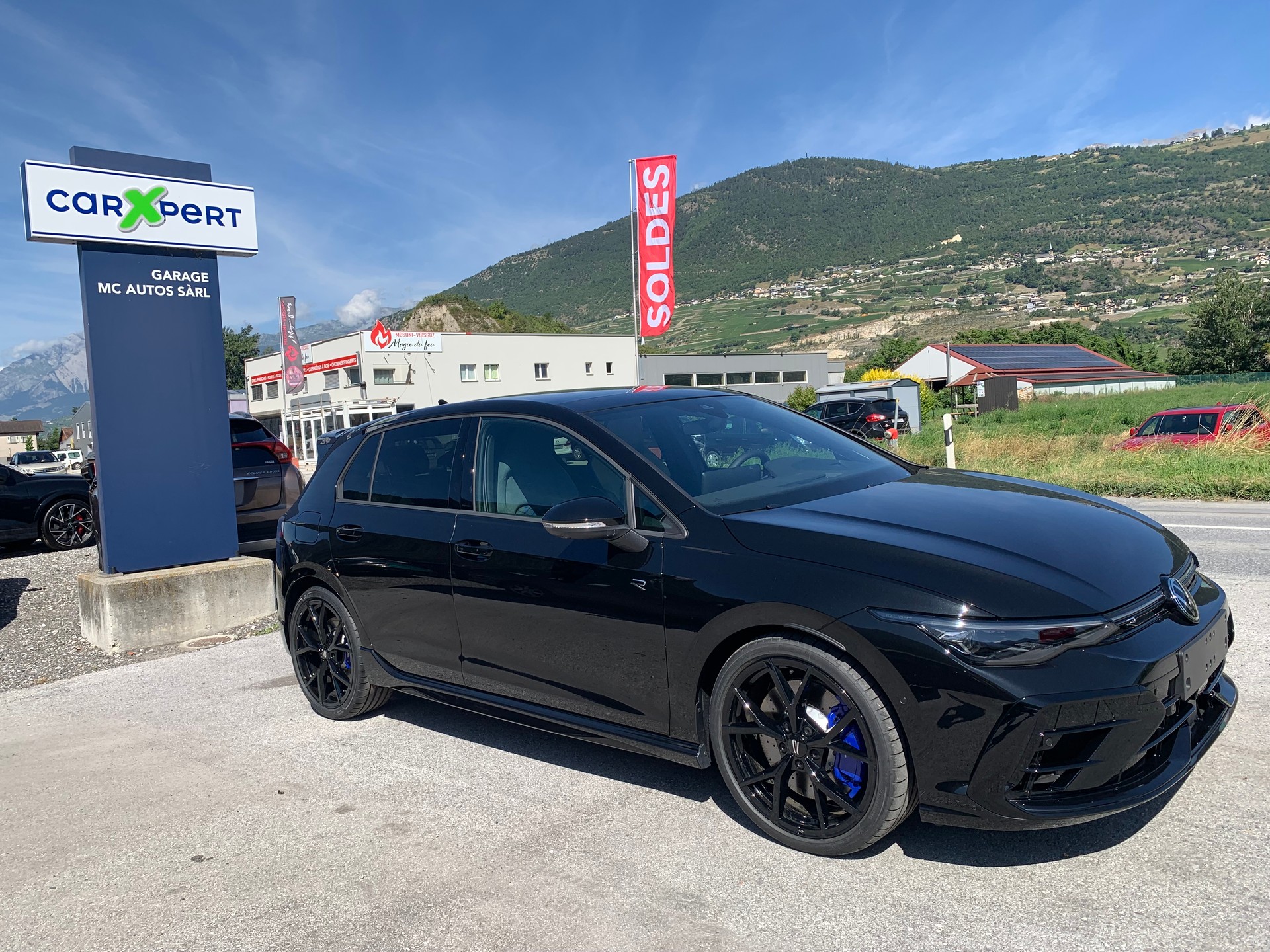 VW Golf 2.0 TSI R DSG 4 Motion-image-4