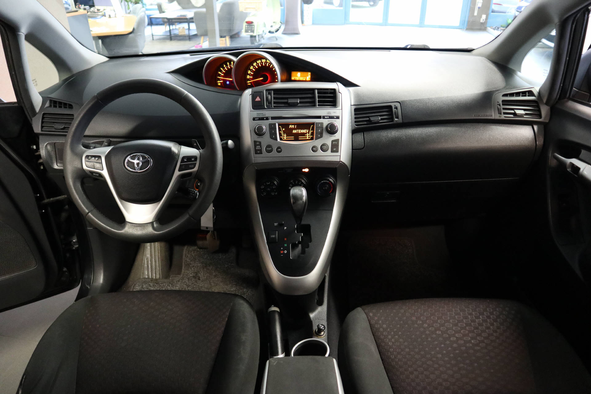 TOYOTA Verso 1.8 VVT-i Luna MiD 7P-image-13