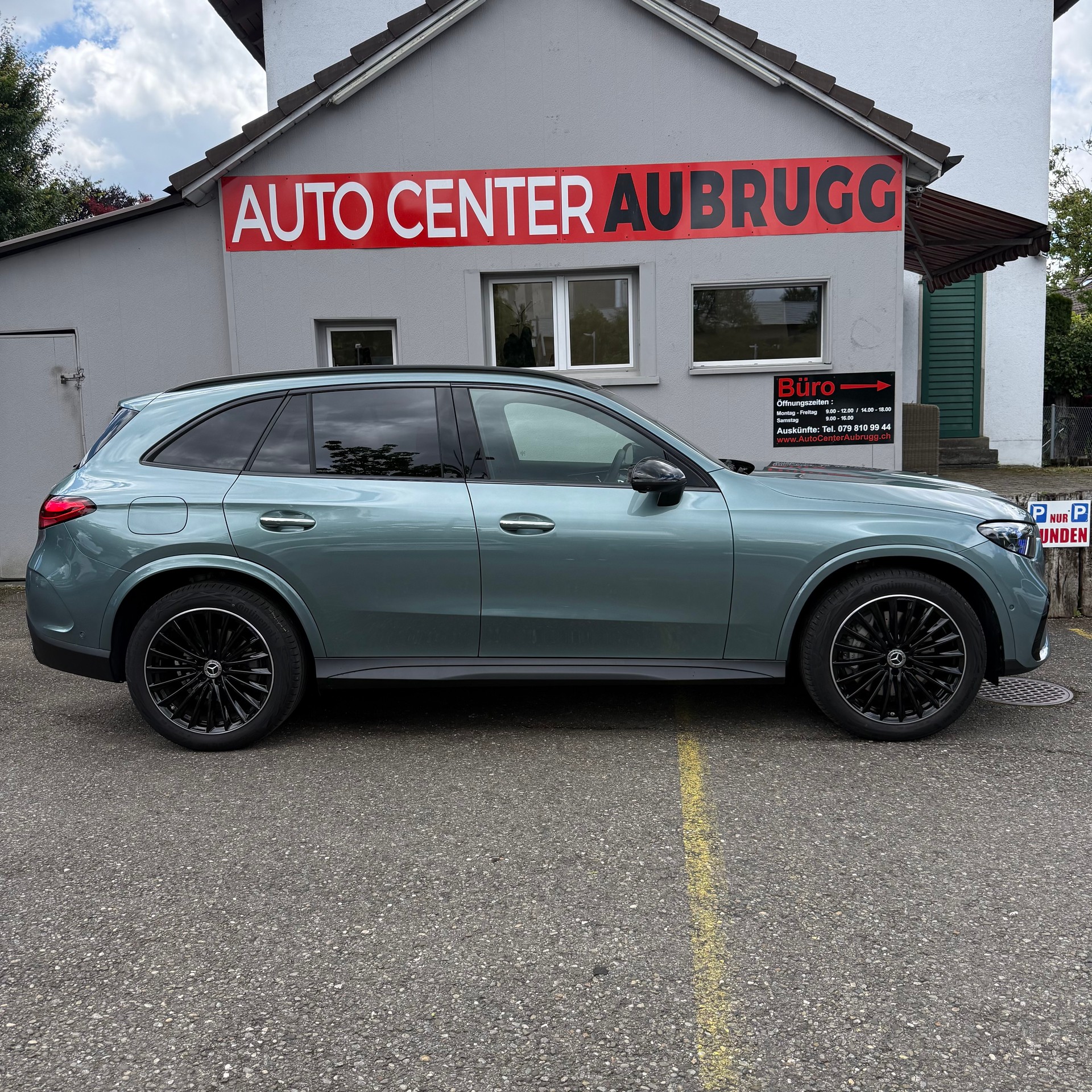 MERCEDES-BENZ GLC 300 AMG LINE 4Matic 9G-Tronic *CH-FAHRZEUG - 4 JAHRE GARANTIE - PANORAMA-DACH*-image-7