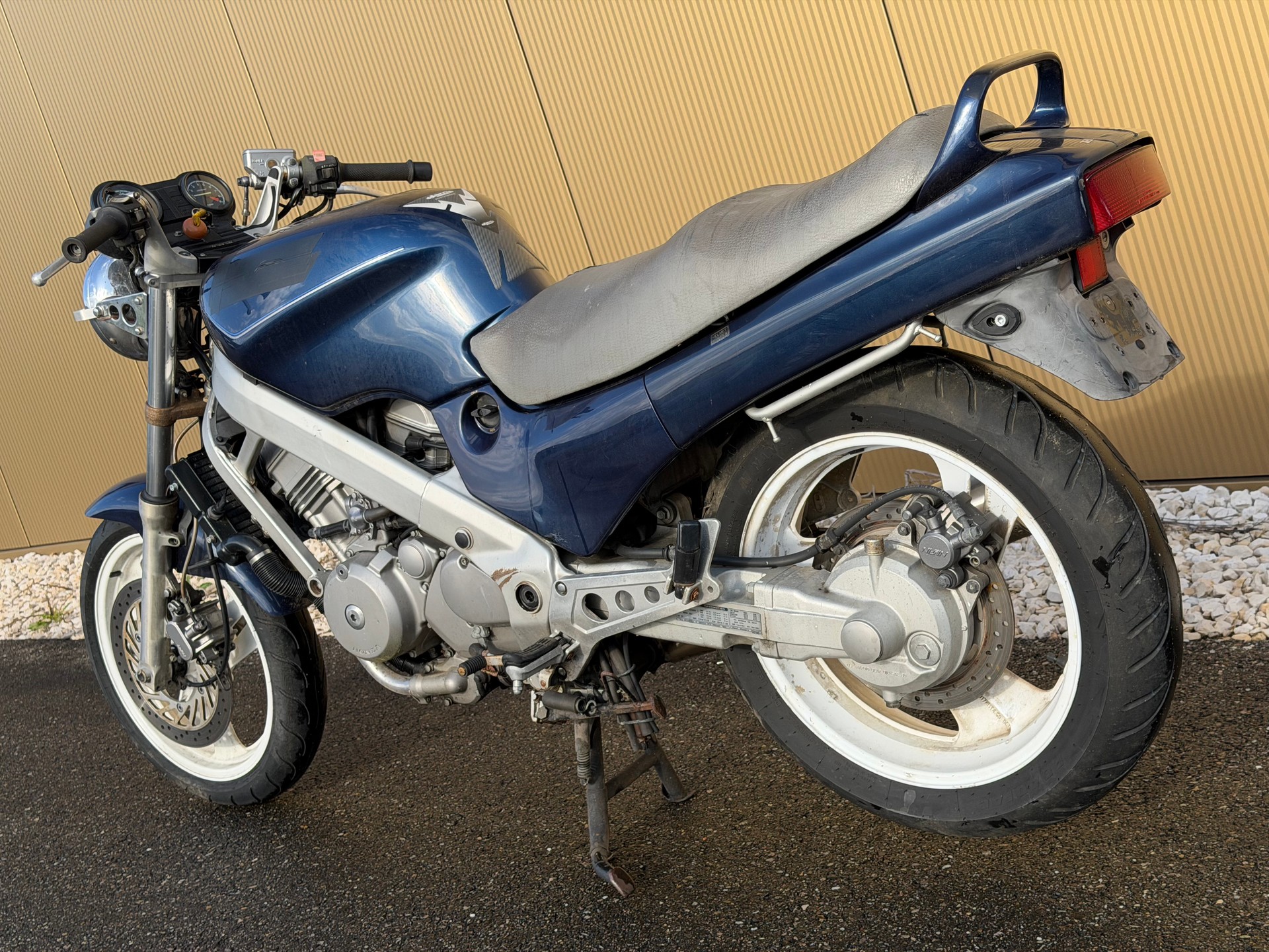 HONDA NTV 650 Revere J-image-11