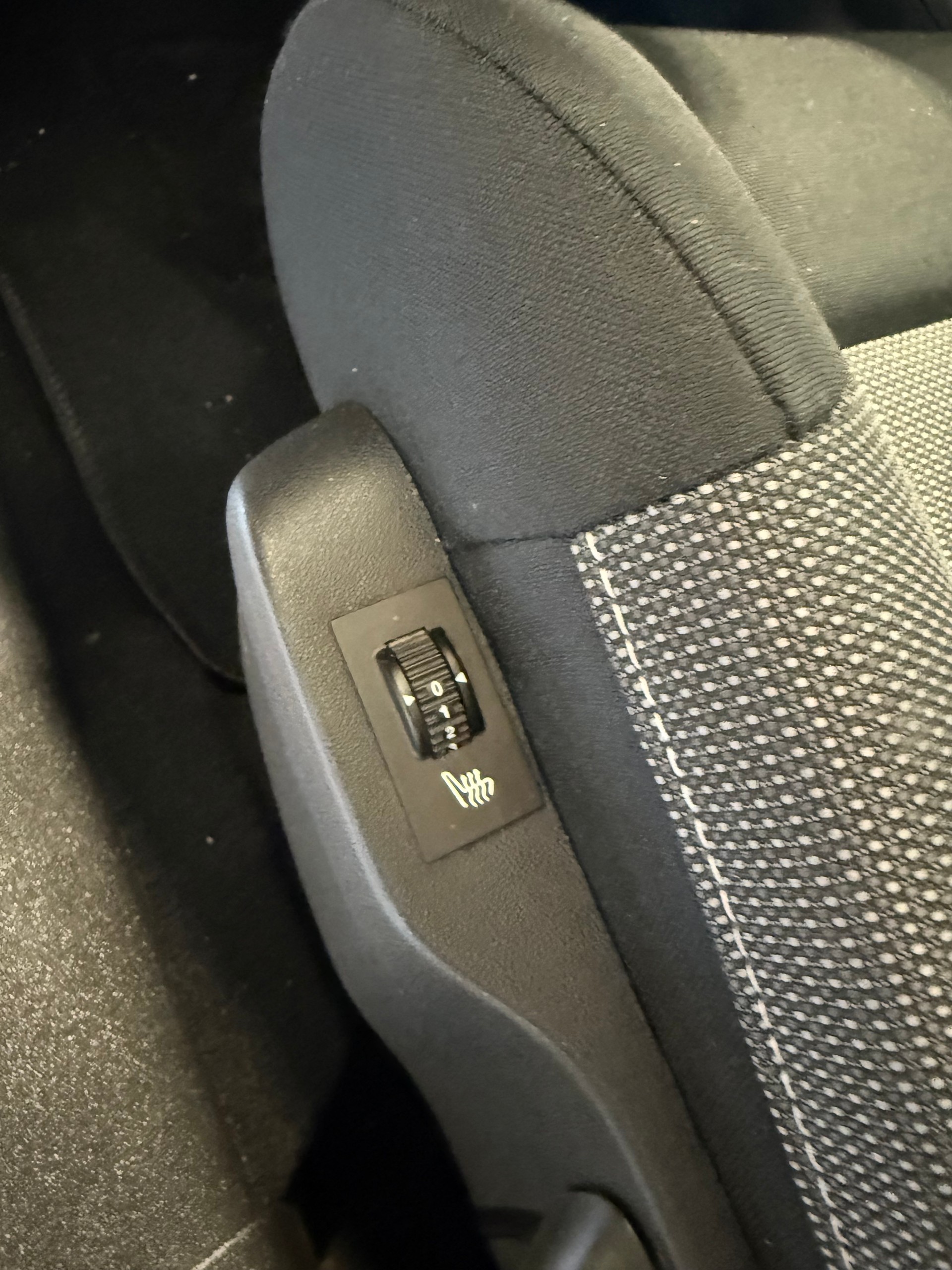 CITROEN C4 Cactus 1.2 e-THP Shine-image-13