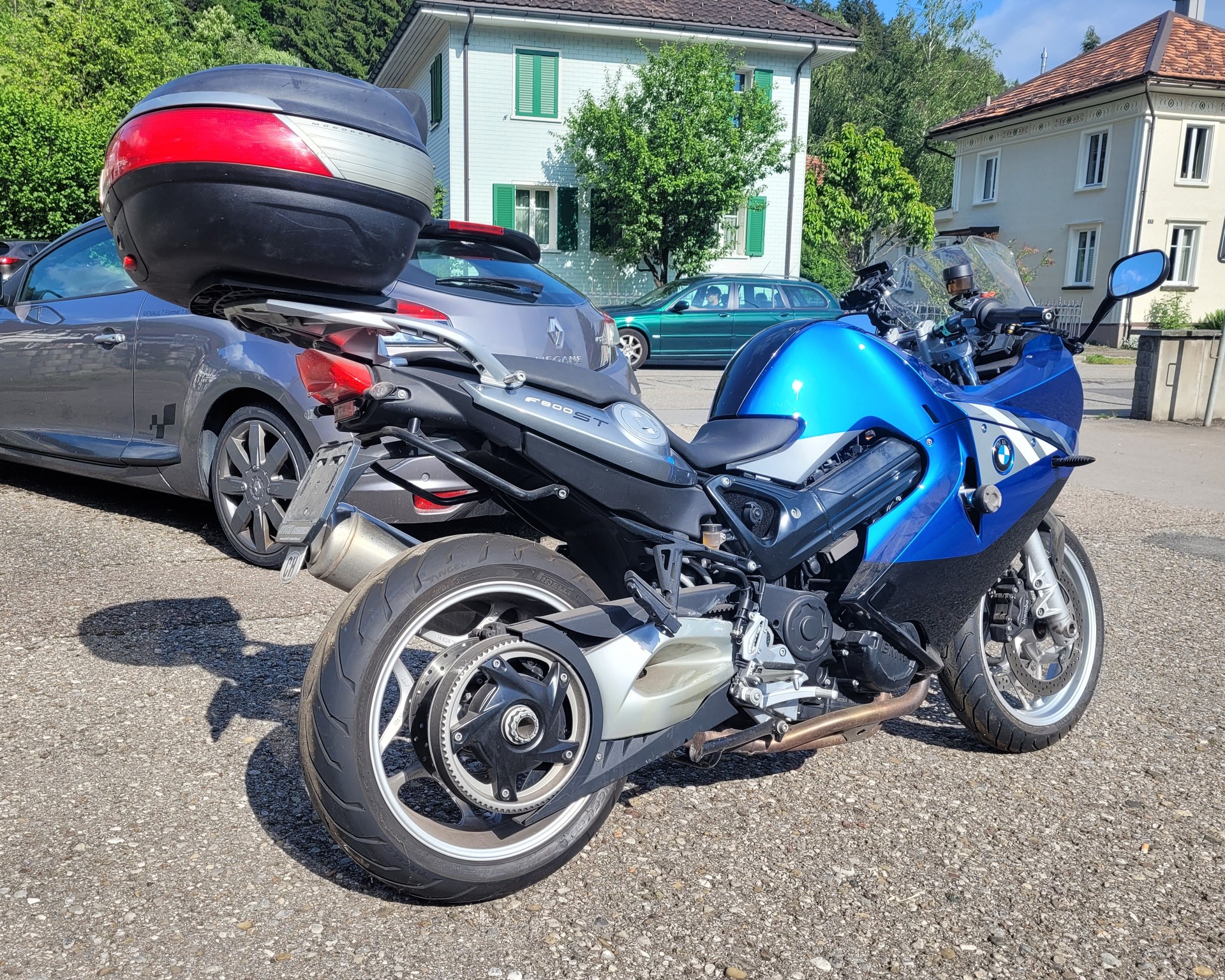 BMW F 800 ST-image-1
