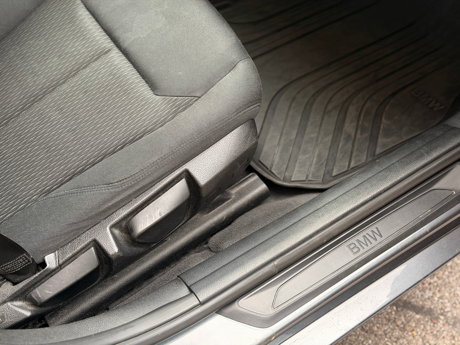 BMW 320d xDrive Touring Steptronic-image-26