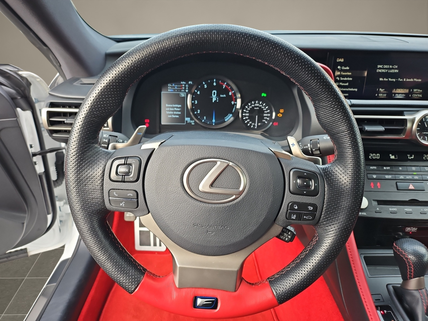 LEXUS RC F 5.0 V8 Track Edition-image-12