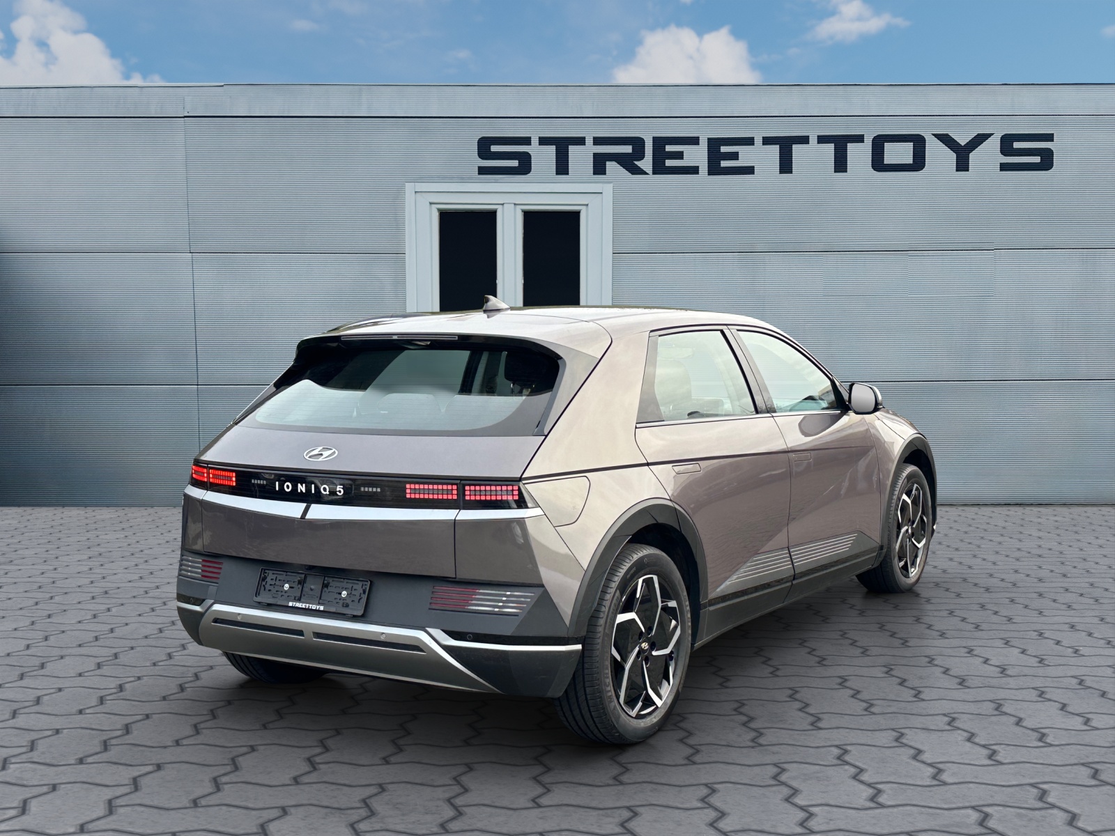 HYUNDAI Ioniq 5 58kWh Origo 2WD-image-2