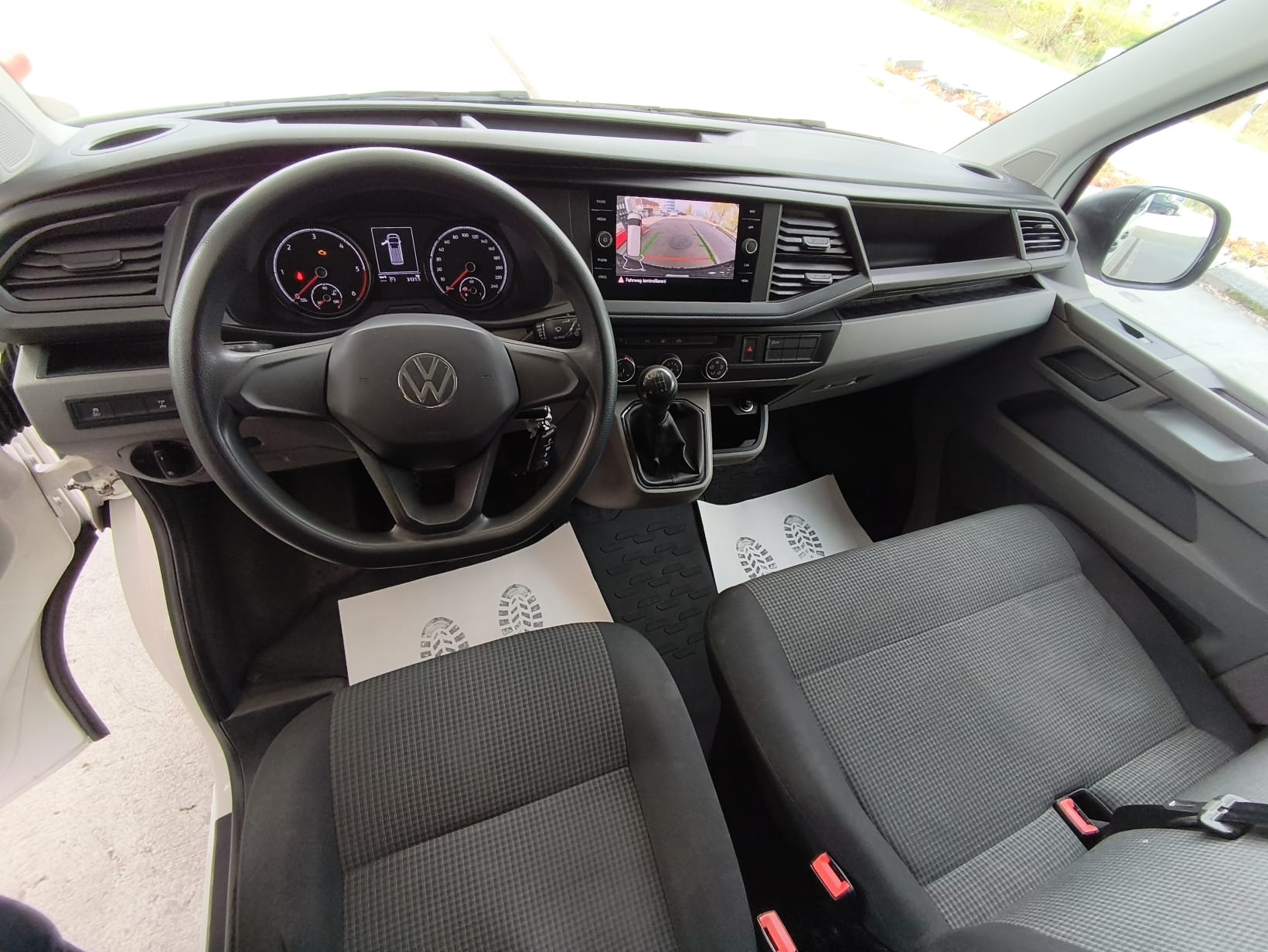 VW T6.1 2.0 TDI Envia Free 4Motion-image-11