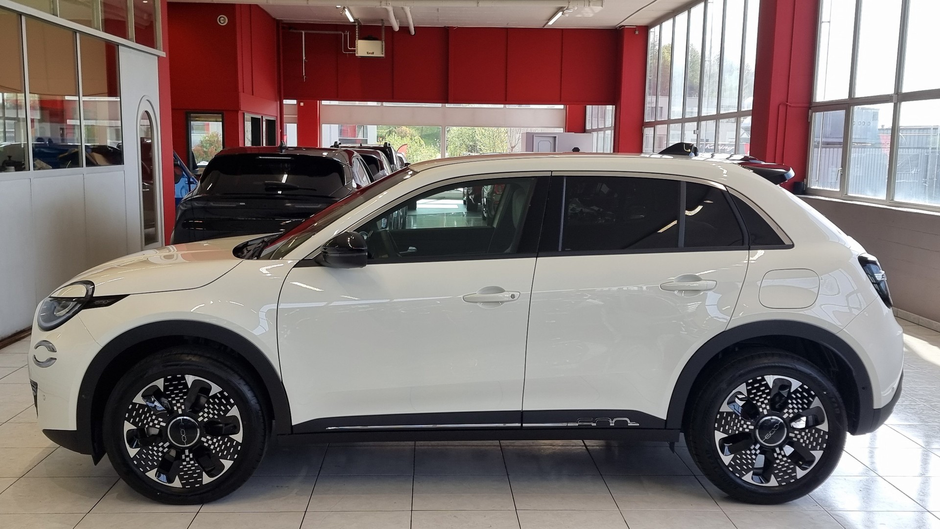 FIAT 600 1.2 Hybrid 145 La Prima-showroom-element-2