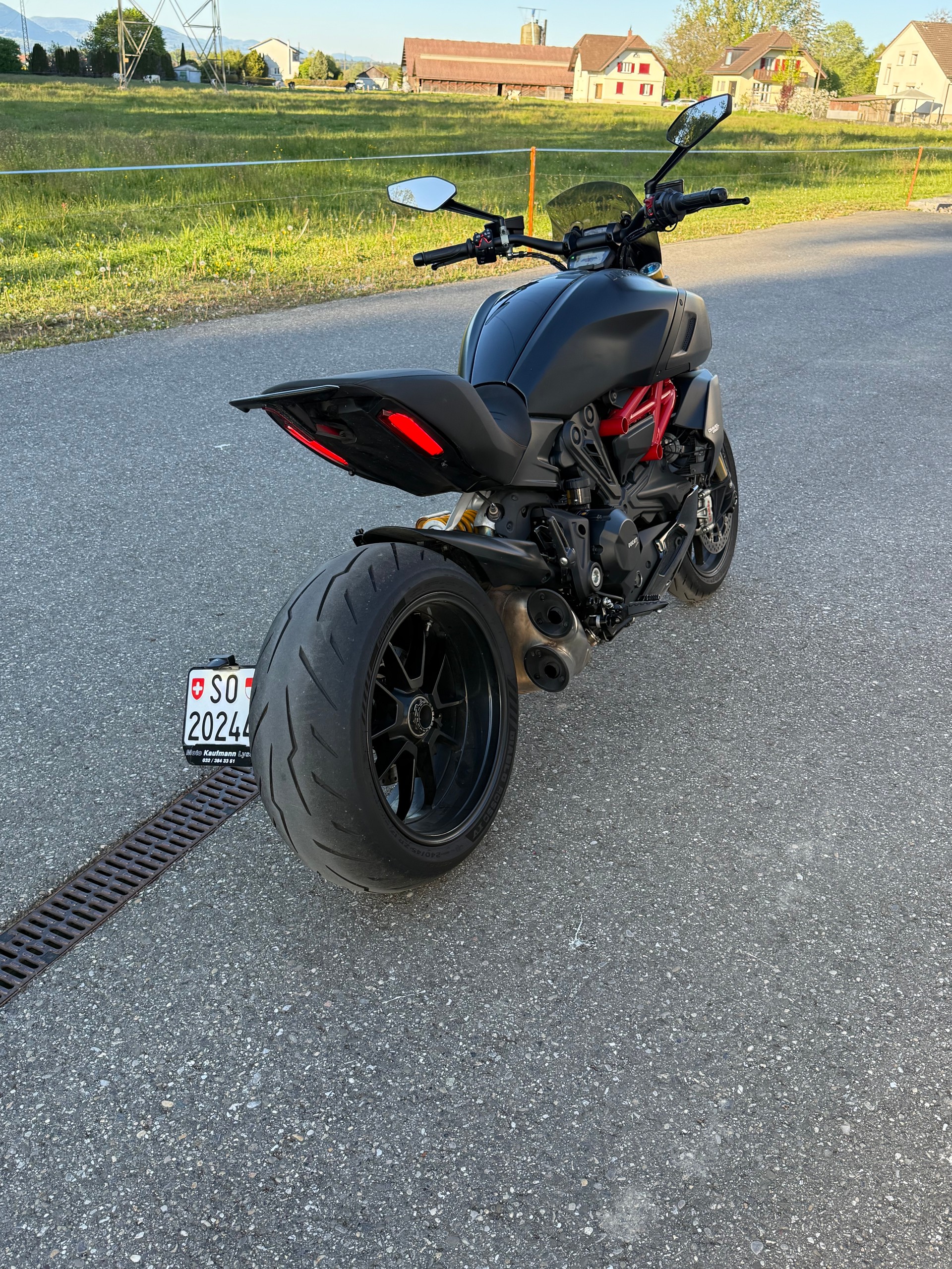 DUCATI Diavel 1260 S-image-2