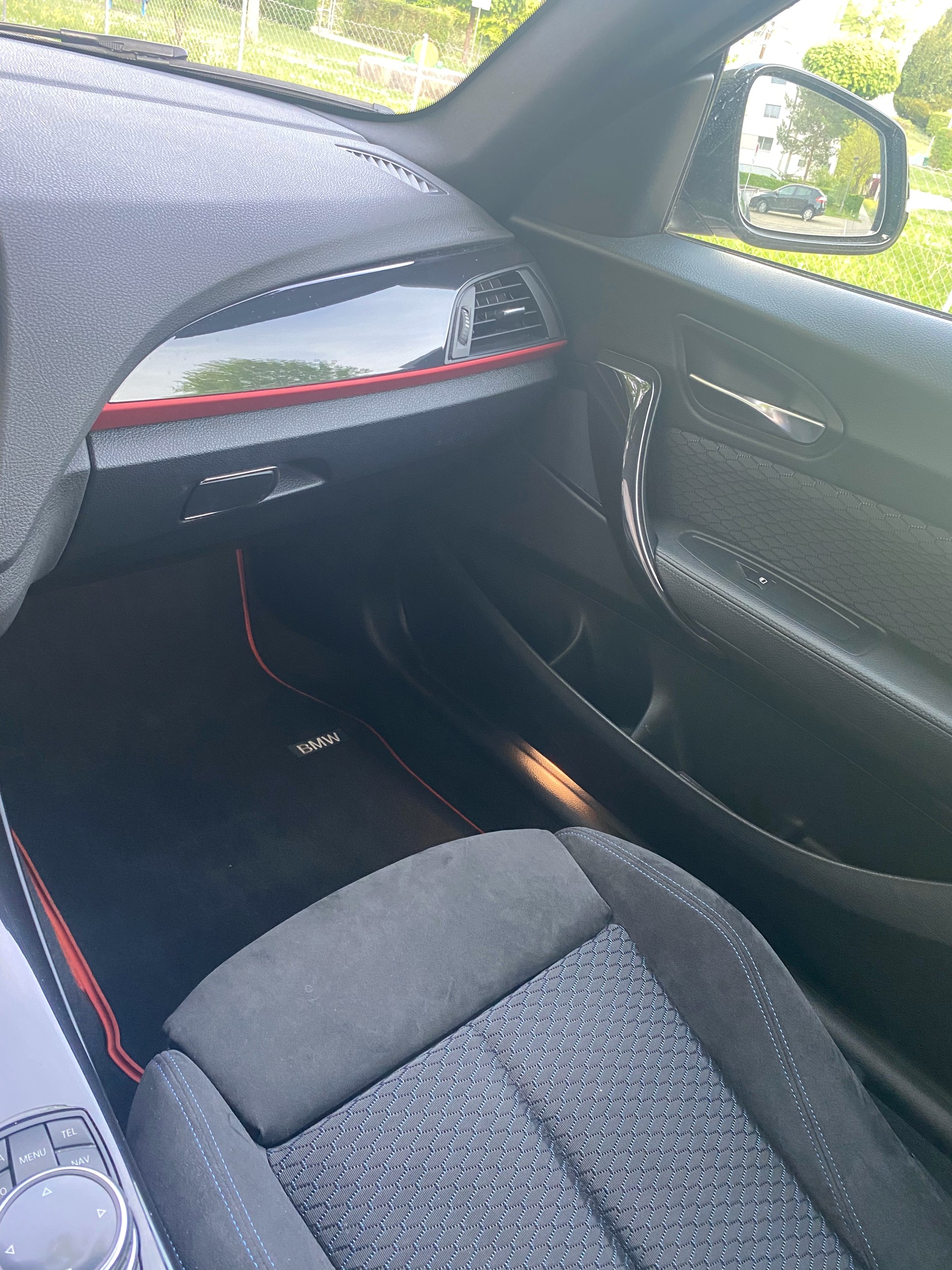 BMW M235i xDrive Steptronic-image-9
