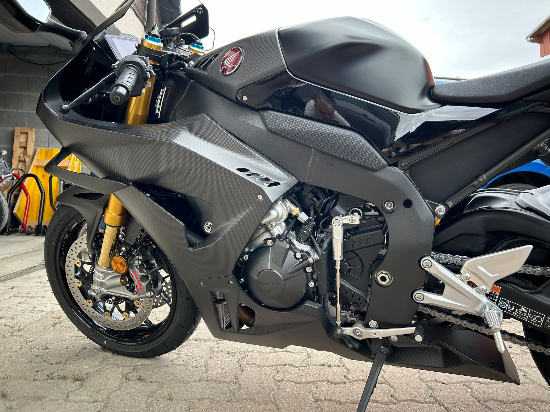 HONDA Honda CBR1000RR-R SP Carbon Edition – Numéro 3/300-image-1