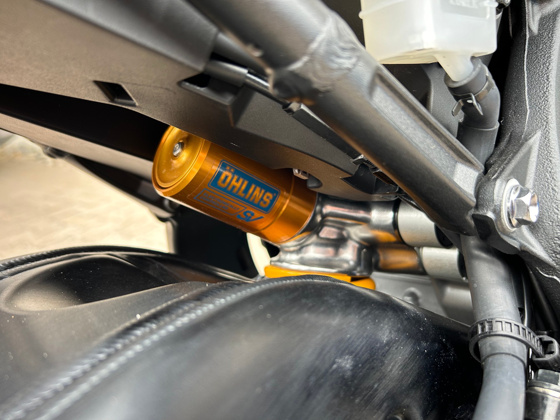 HONDA Honda CBR1000RR-R SP Carbon Edition – Numéro 3/300-image-4