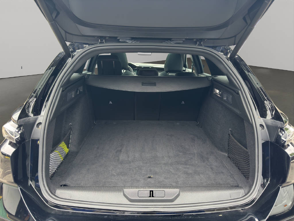 PEUGEOT 308 SW 1.6 PHEV 180 GT-image-12
