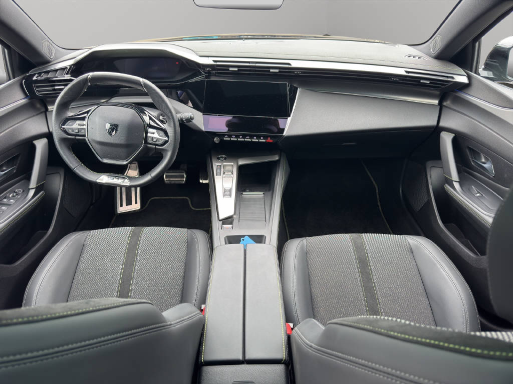 PEUGEOT 308 SW 1.6 PHEV 180 GT-image-9