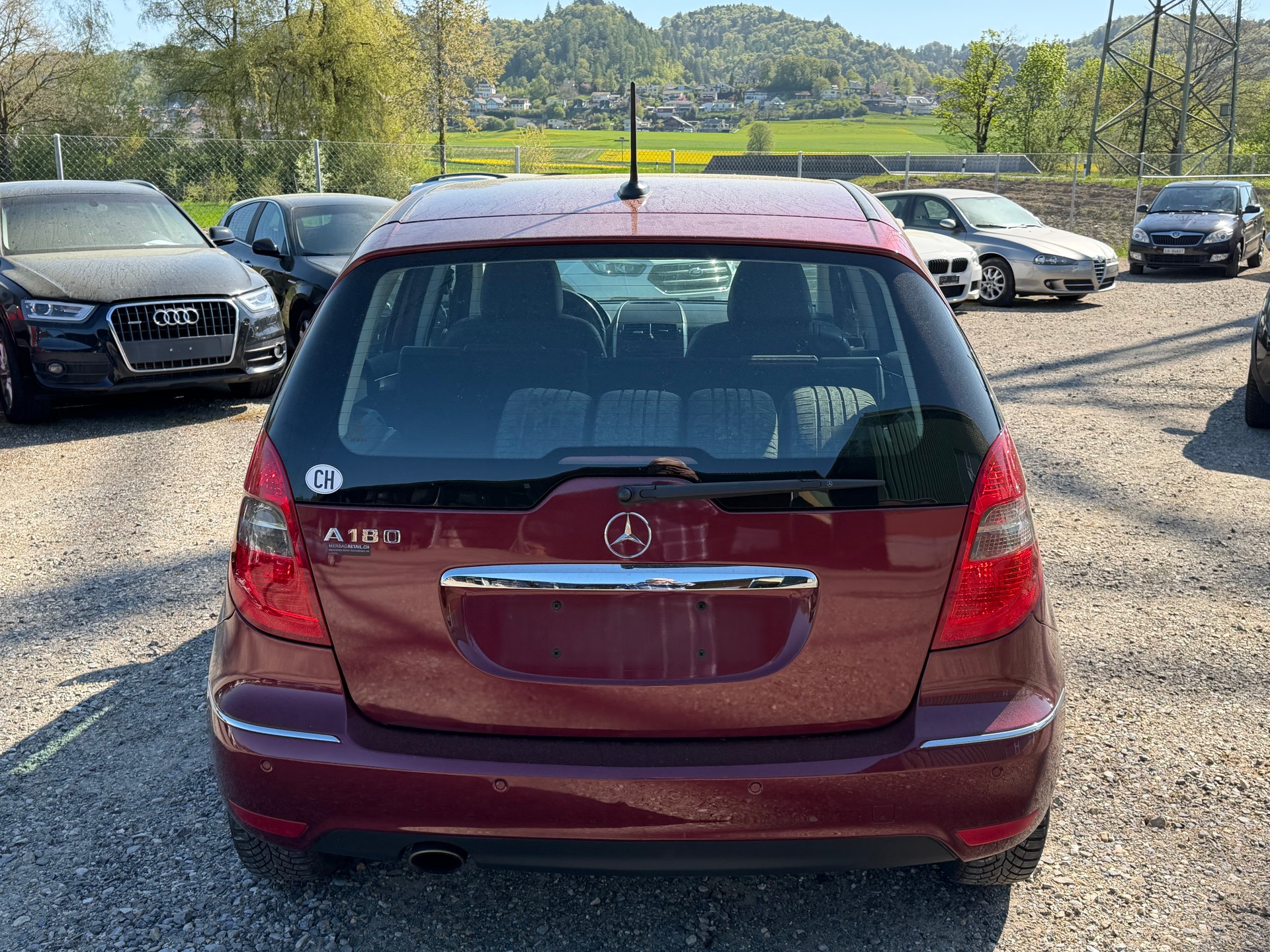 MERCEDES-BENZ A 180-image-12