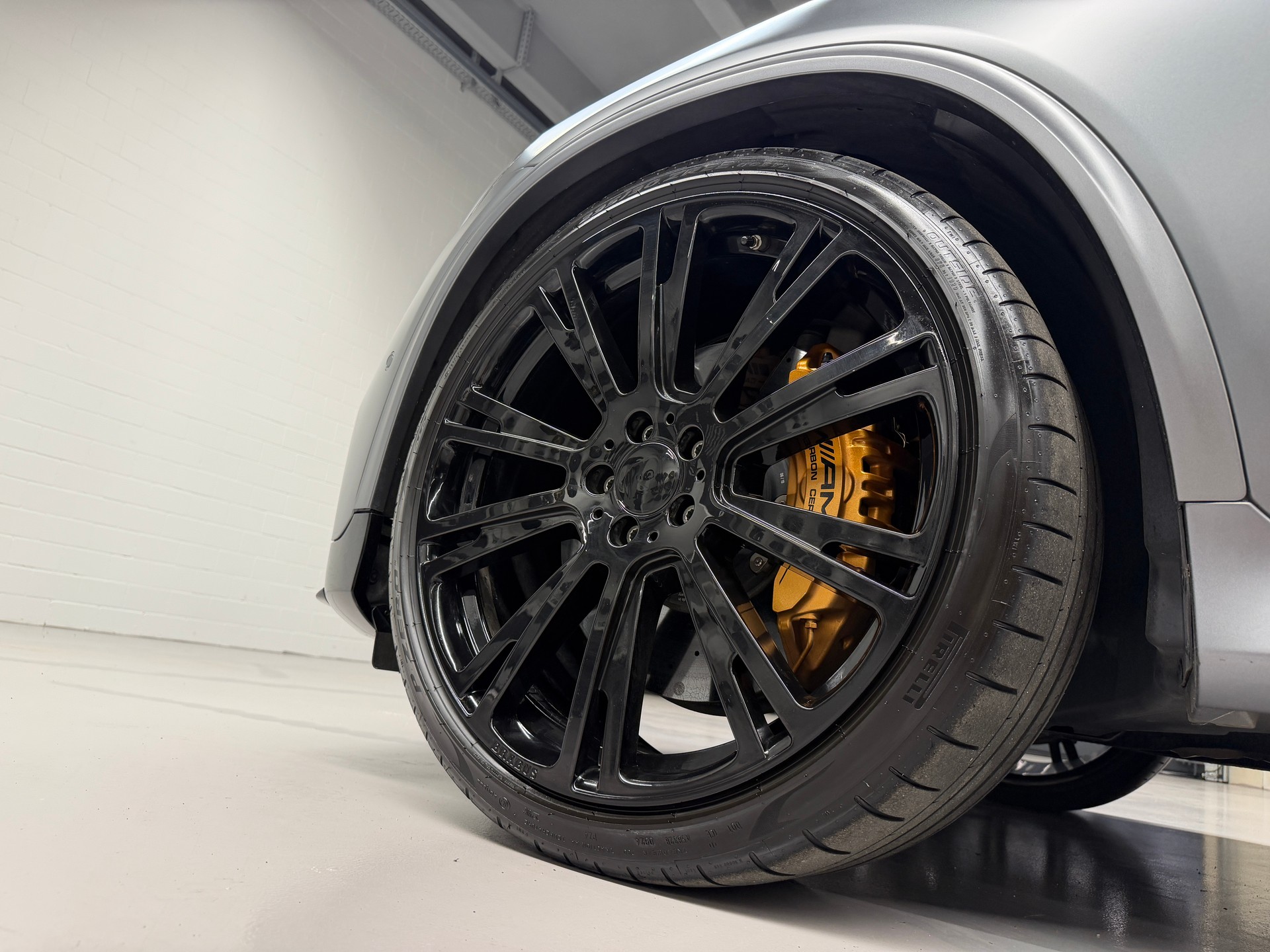 MERCEDES-BENZ GLC 63 S AMG 4m+ *CH-Auto*BRABUS Felgen*BRABUS Tieferlegung*Designo Magno*Keramik*Leder Designo*-image-11