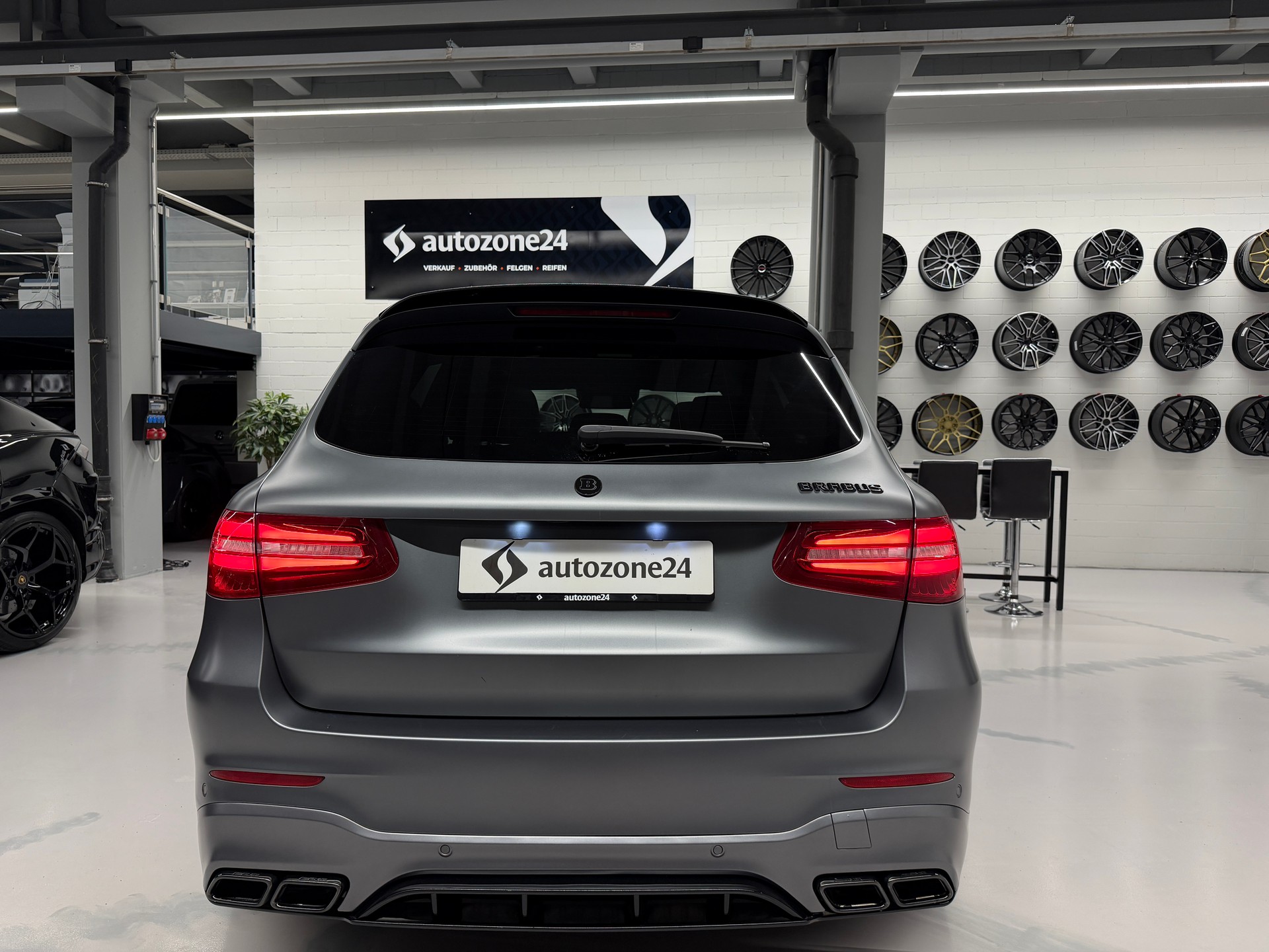 MERCEDES-BENZ GLC 63 S AMG 4m+ *CH-Auto*BRABUS Felgen*BRABUS Tieferlegung*Designo Magno*Keramik*Leder Designo*-image-15