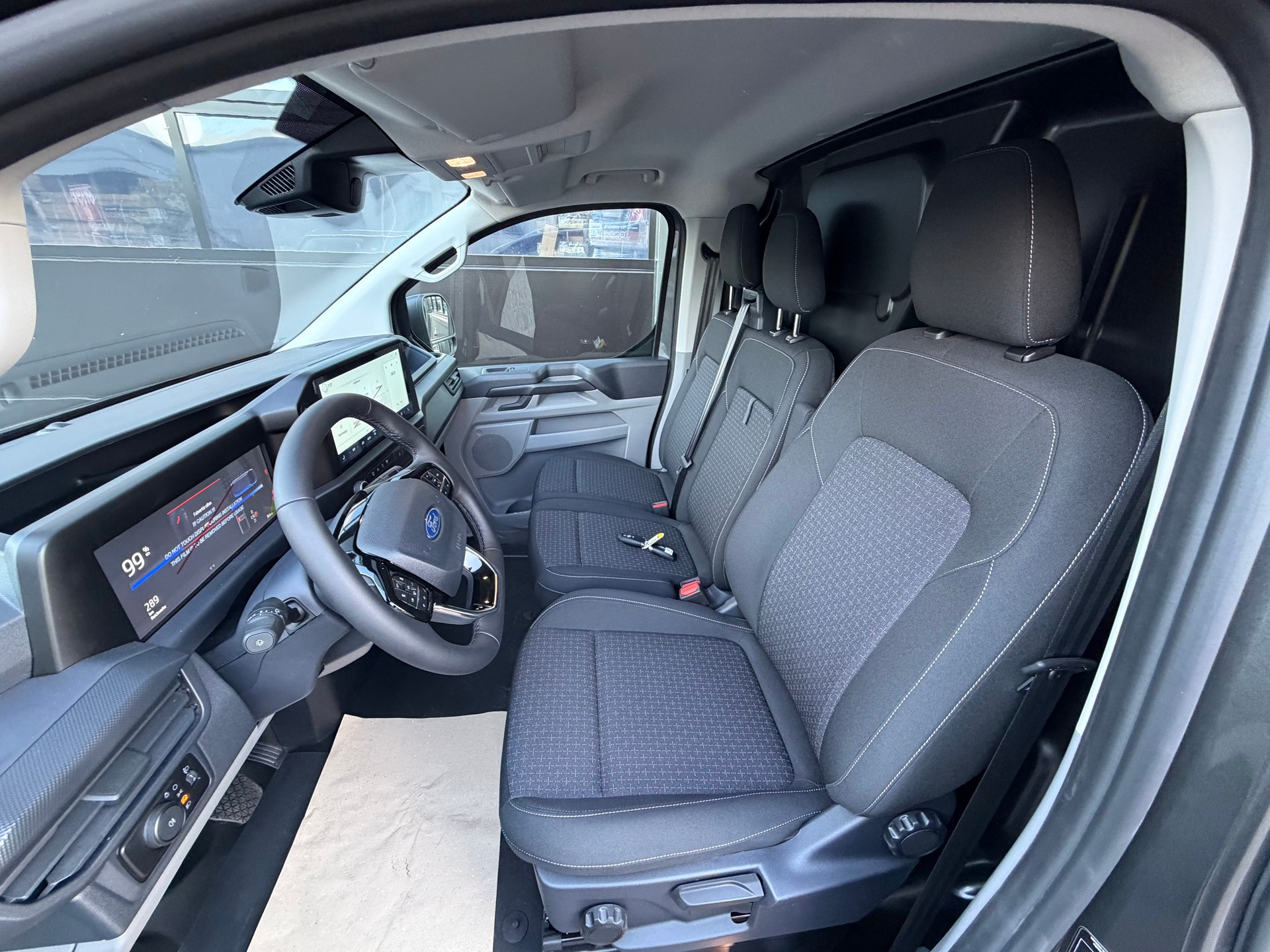 FORD Transit Custom Van 340 L2H1 65kWh Trend-image-8