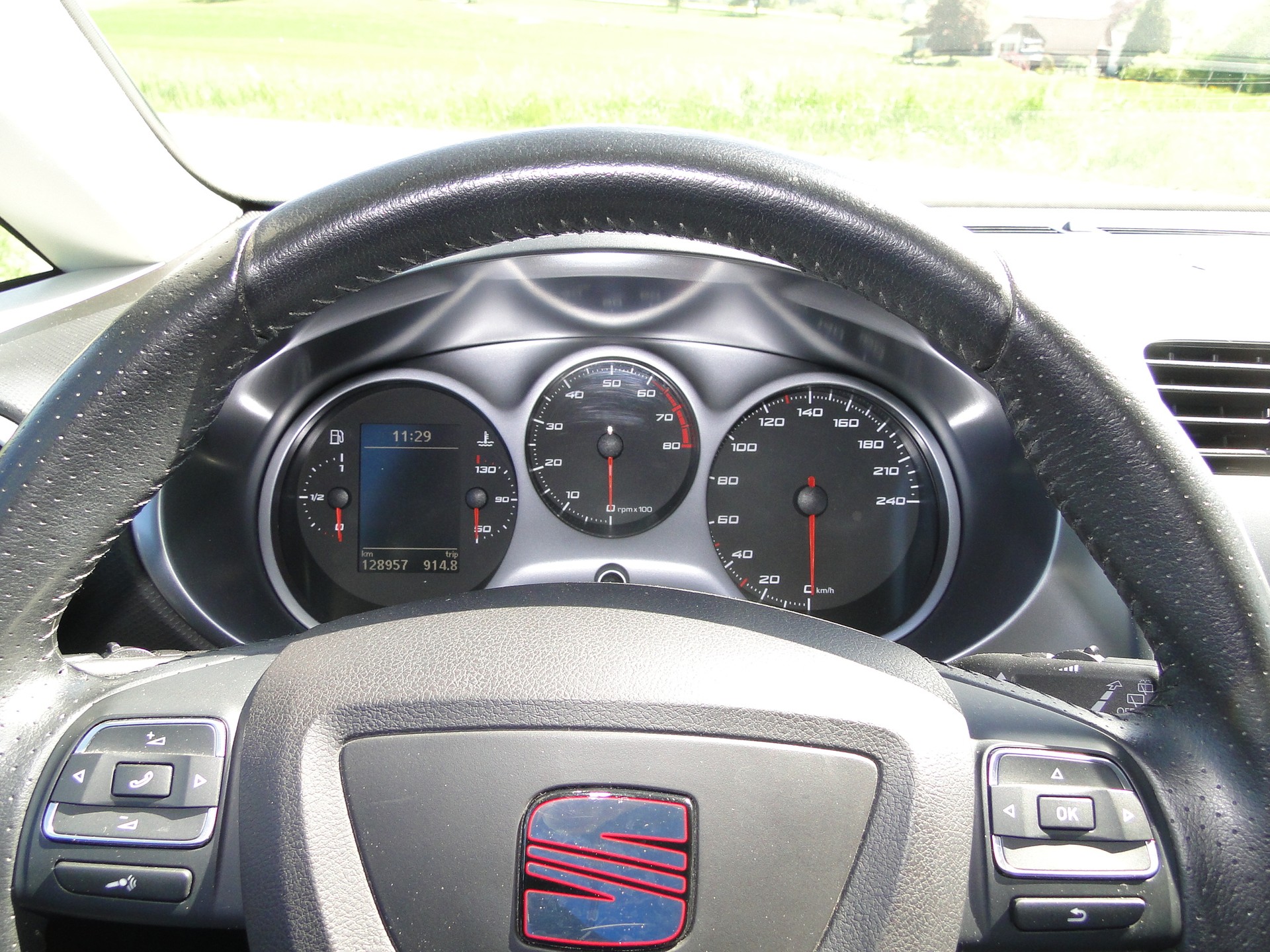 SEAT Leon 1.4 TSI COPA Style-image-6