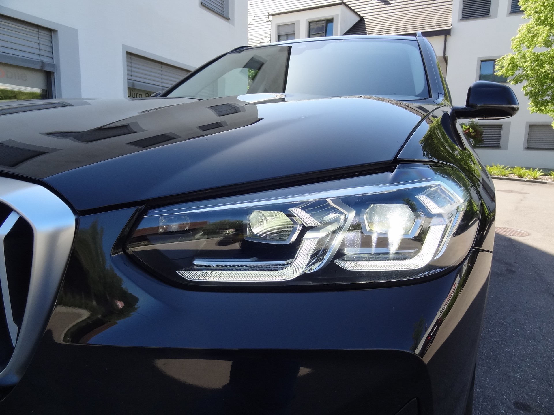 BMW X3 xDrive 20i-image-6