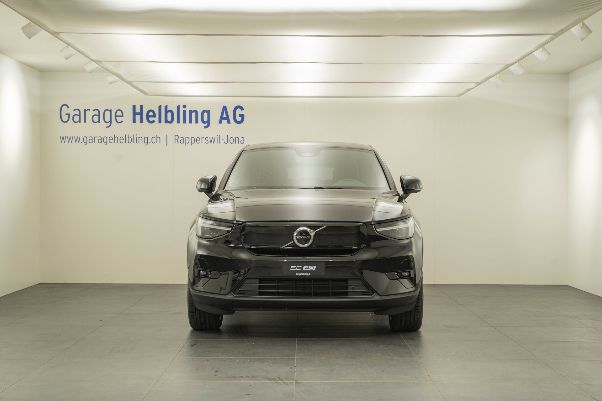 VOLVO EC40 Twin XCENTRIC Edition AWD-showroom-element-1