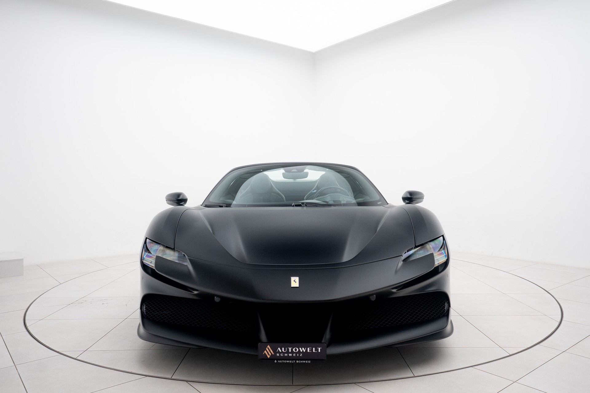 FERRARI SF90 Spider-image-4