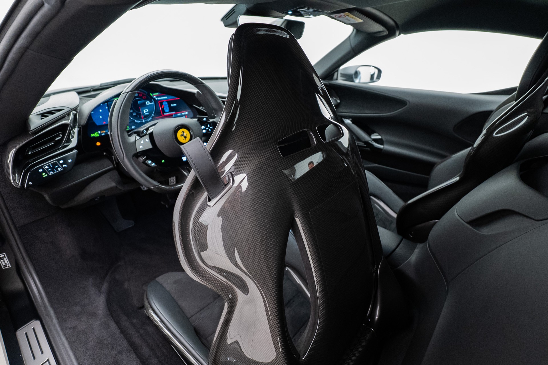 FERRARI SF90 Spider-image-11