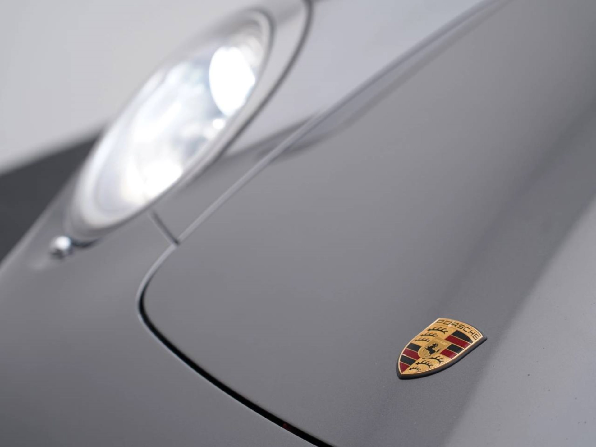 PORSCHE 911 Carrera S Coupé-image-11