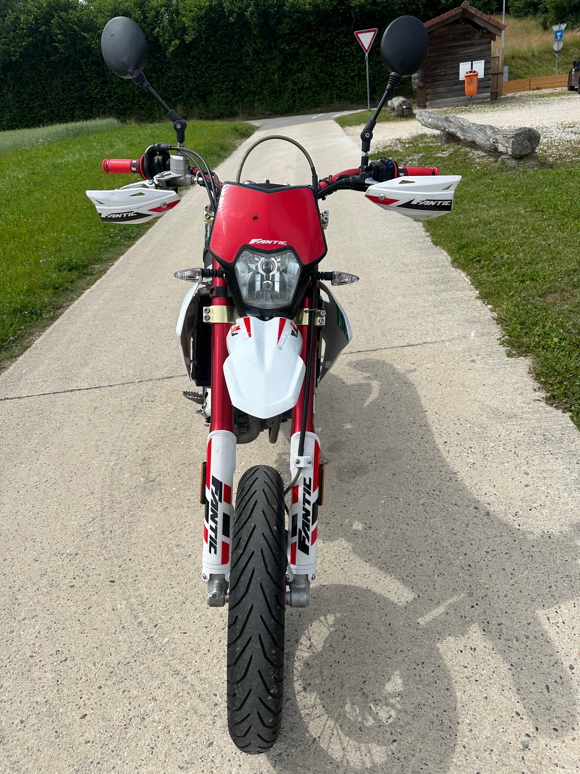 FANTIC XMF 125 Motard-image-4