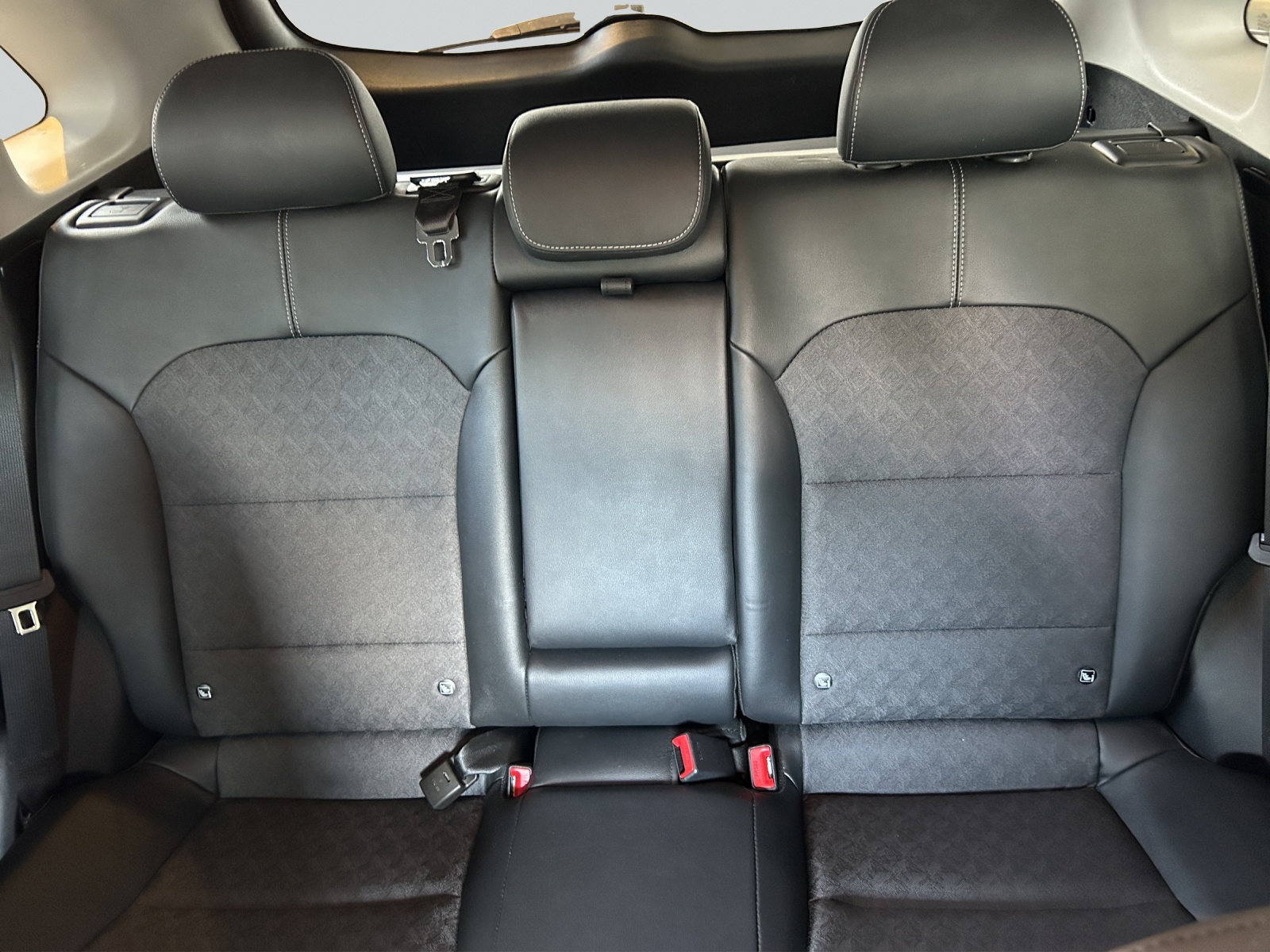 KIA Niro 1.6 GDi Plug-in Hybrid Power-image-8