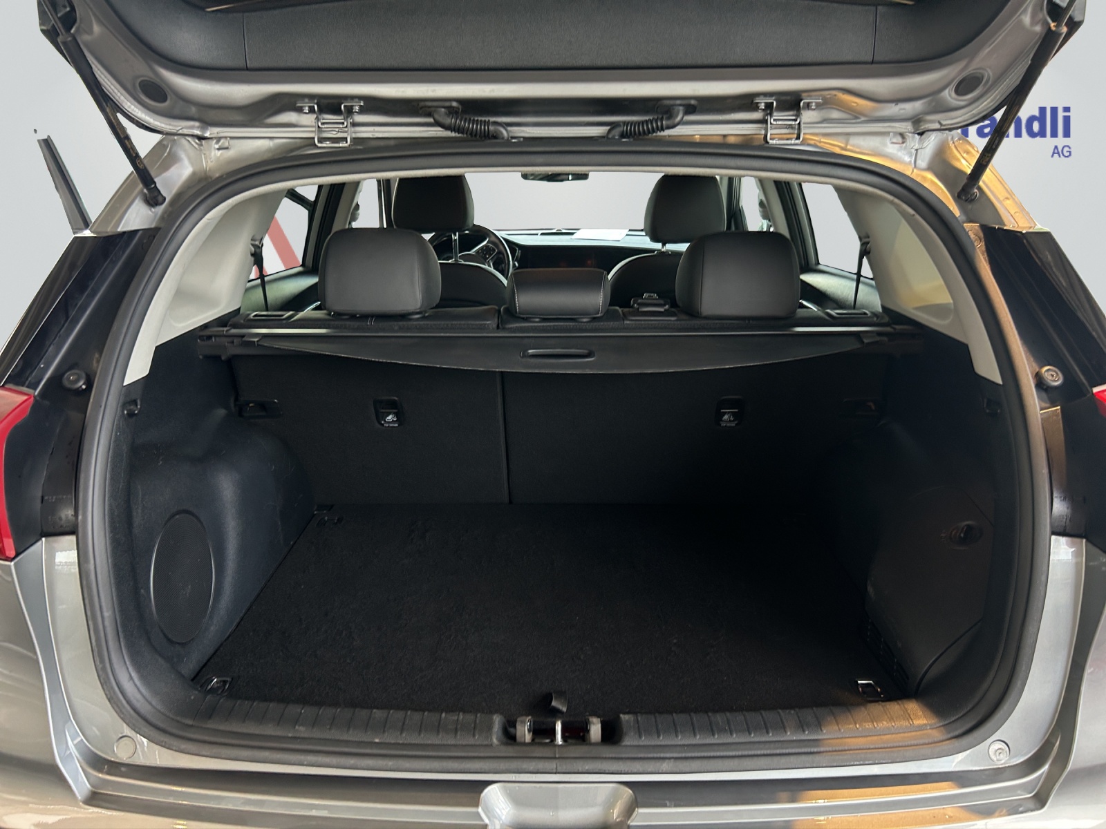 KIA Niro 1.6 GDi Plug-in Hybrid Power-image-9