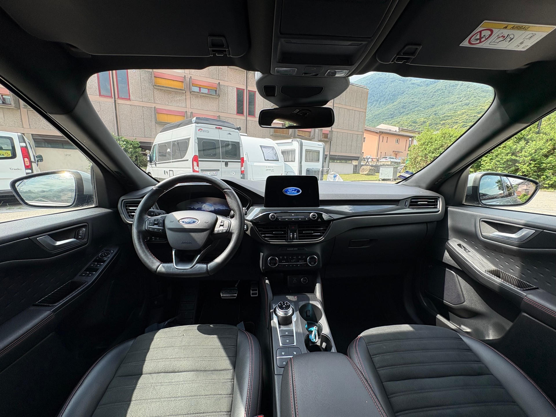 FORD Kuga 2.0 TDCi EcoBlue ST-Line 4WD Automat-image-9
