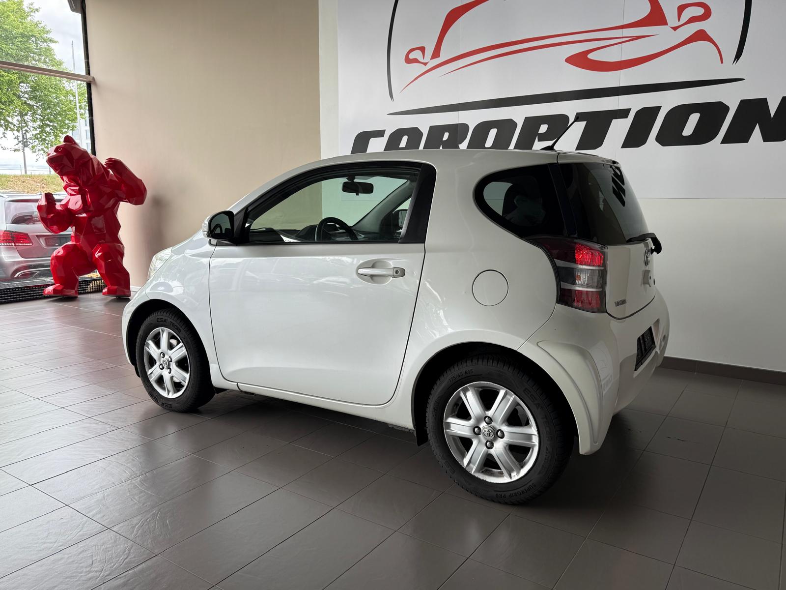 TOYOTA iQ 1.0 VVT-i Linea Luna-image-5