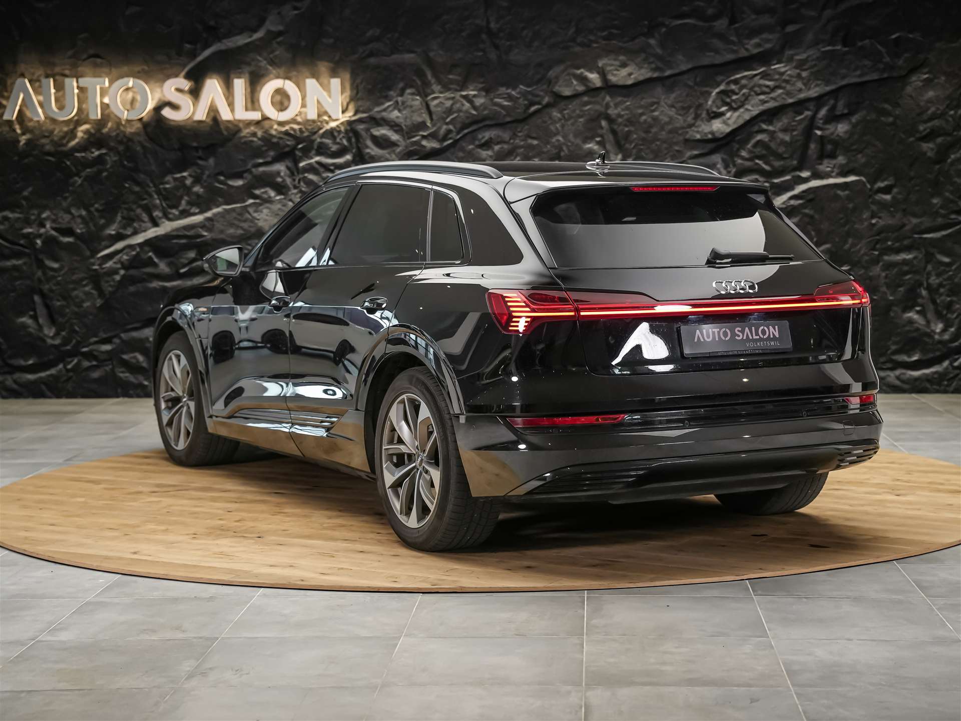 AUDI e-tron 50 Advanced Attraction quattro *Head Up Display*360° Kamera*Sitzheizung*-showroom-element-3
