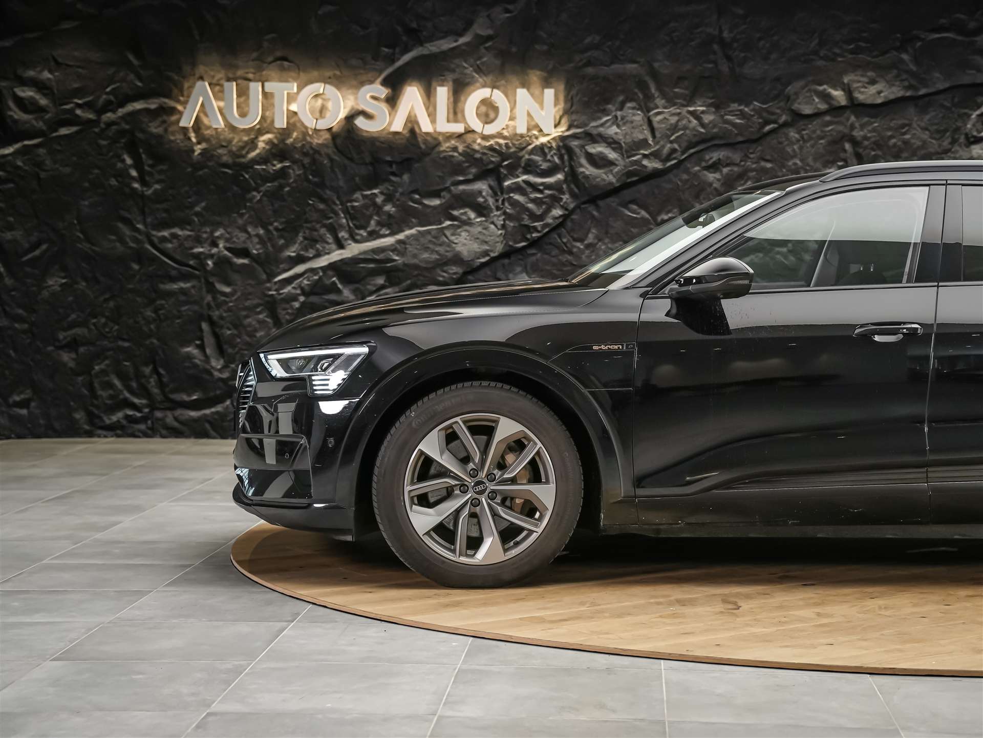 AUDI e-tron 50 Advanced Attraction quattro *Head Up Display*360° Kamera*Sitzheizung*-image-14