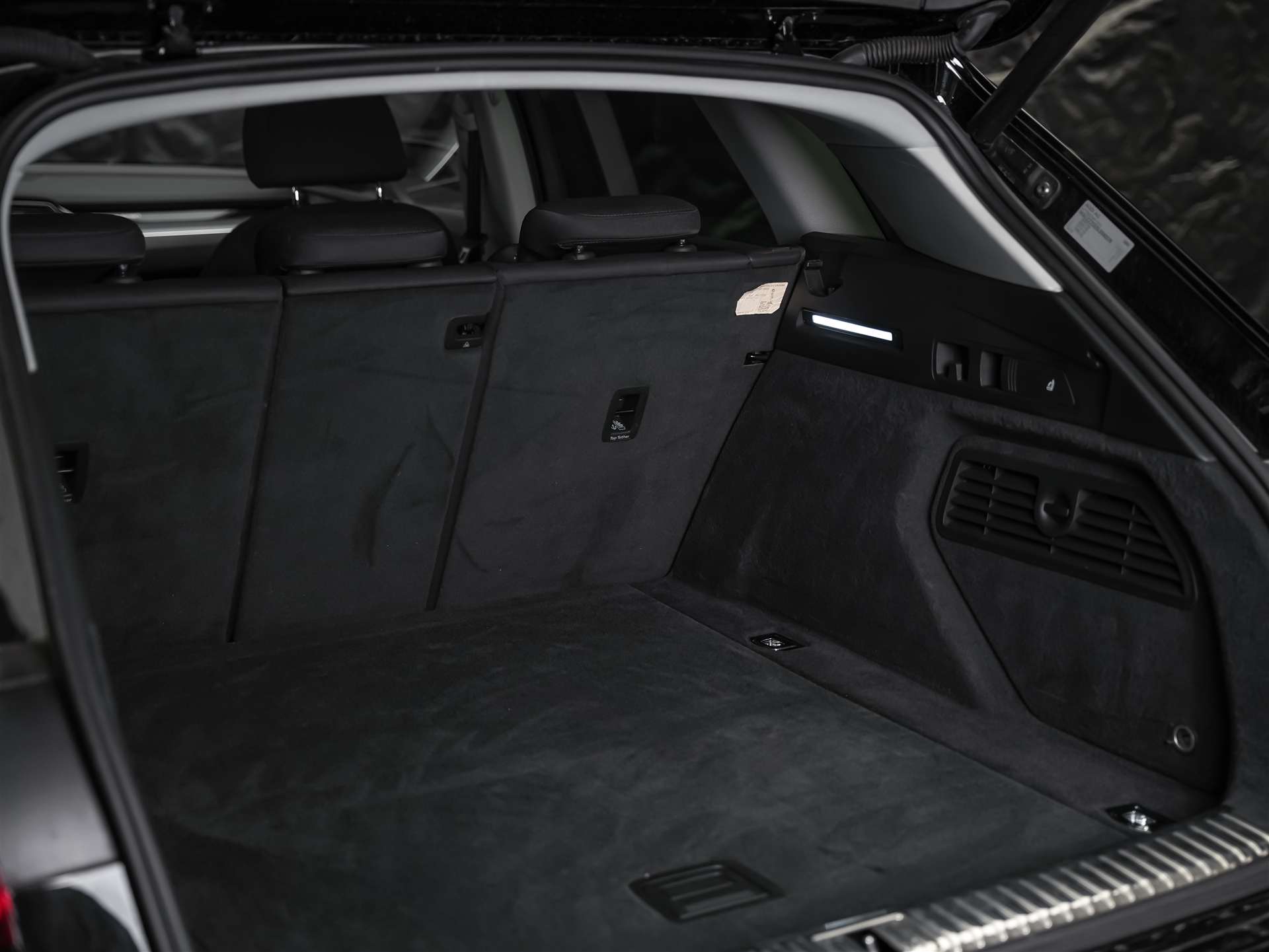 AUDI e-tron 50 Advanced Attraction quattro *Head Up Display*360° Kamera*Sitzheizung*-image-41