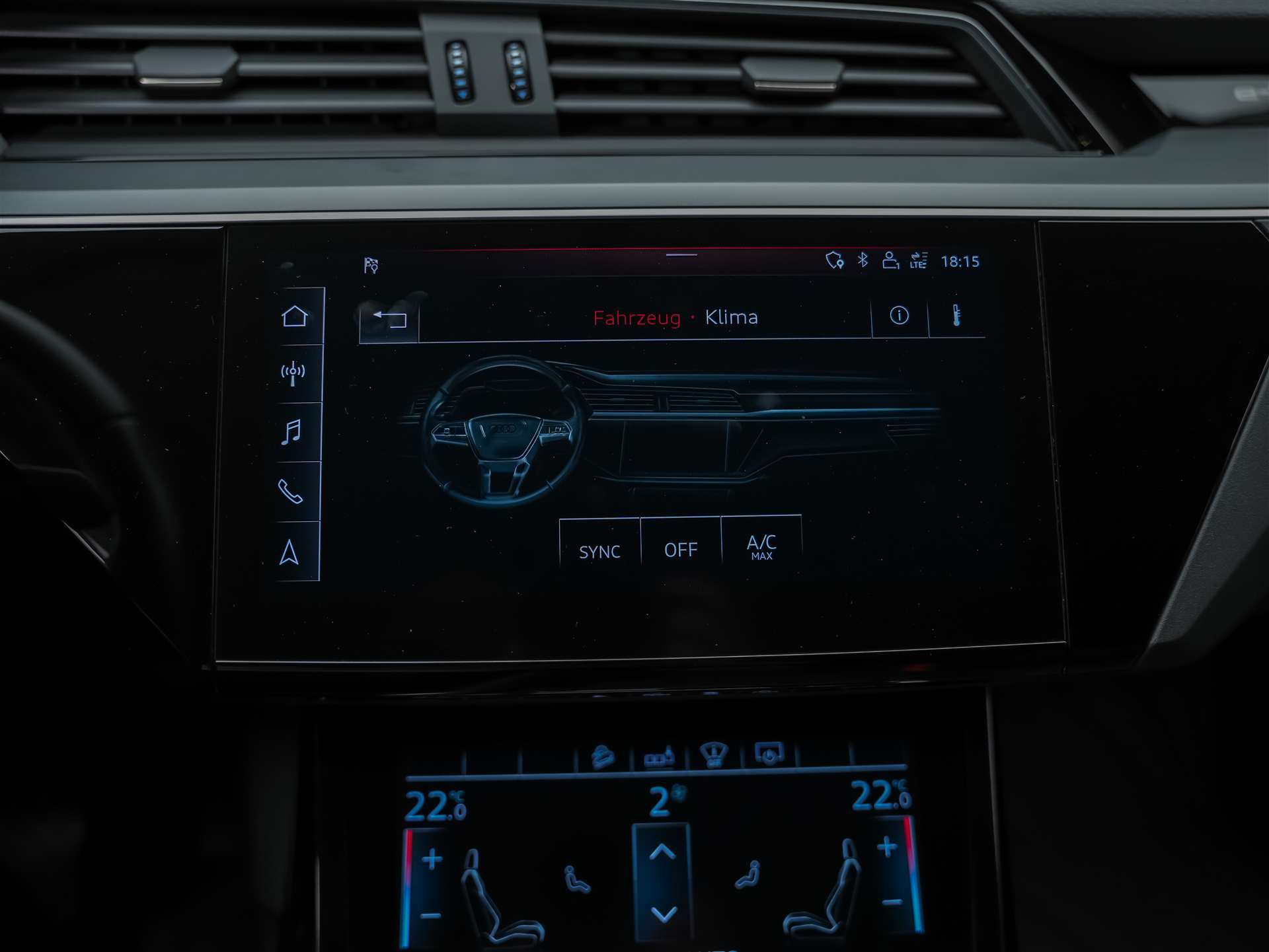 AUDI e-tron 50 Advanced Attraction quattro *Head Up Display*360° Kamera*Sitzheizung*-image-35