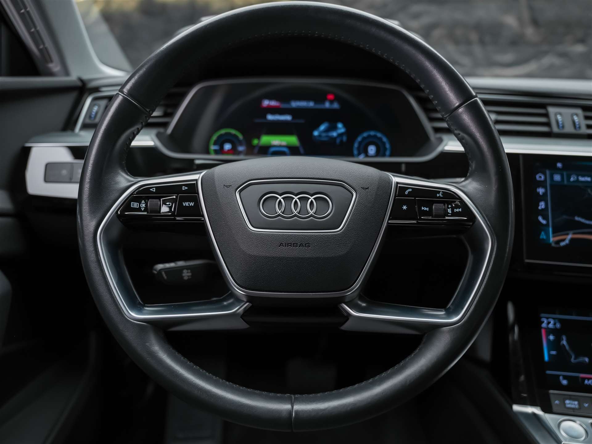 AUDI e-tron 50 Advanced Attraction quattro *Head Up Display*360° Kamera*Sitzheizung*-image-26