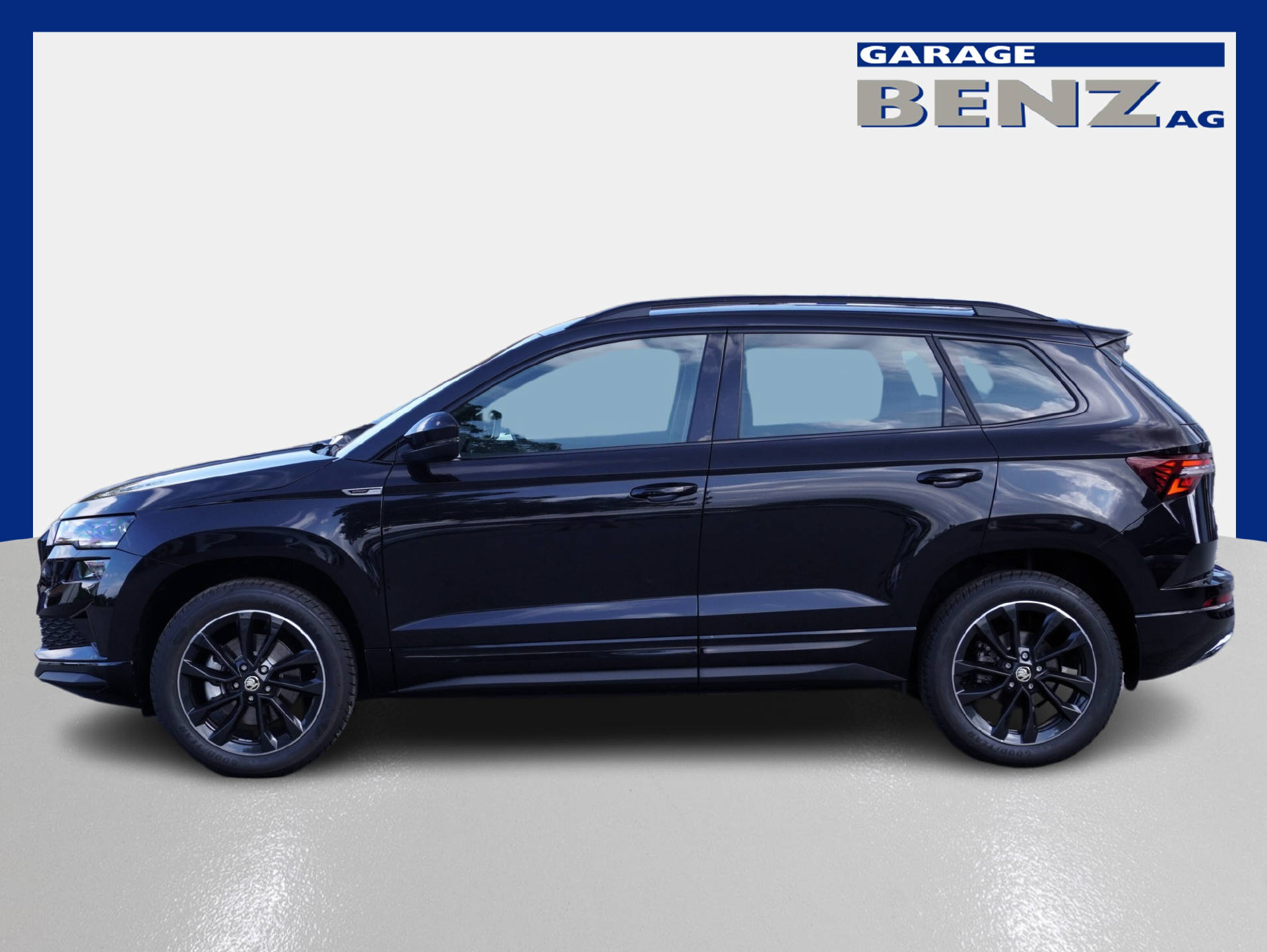 SKODA Karoq 2.0 TSI SportLine 4x4 DSG-showroom-element-3