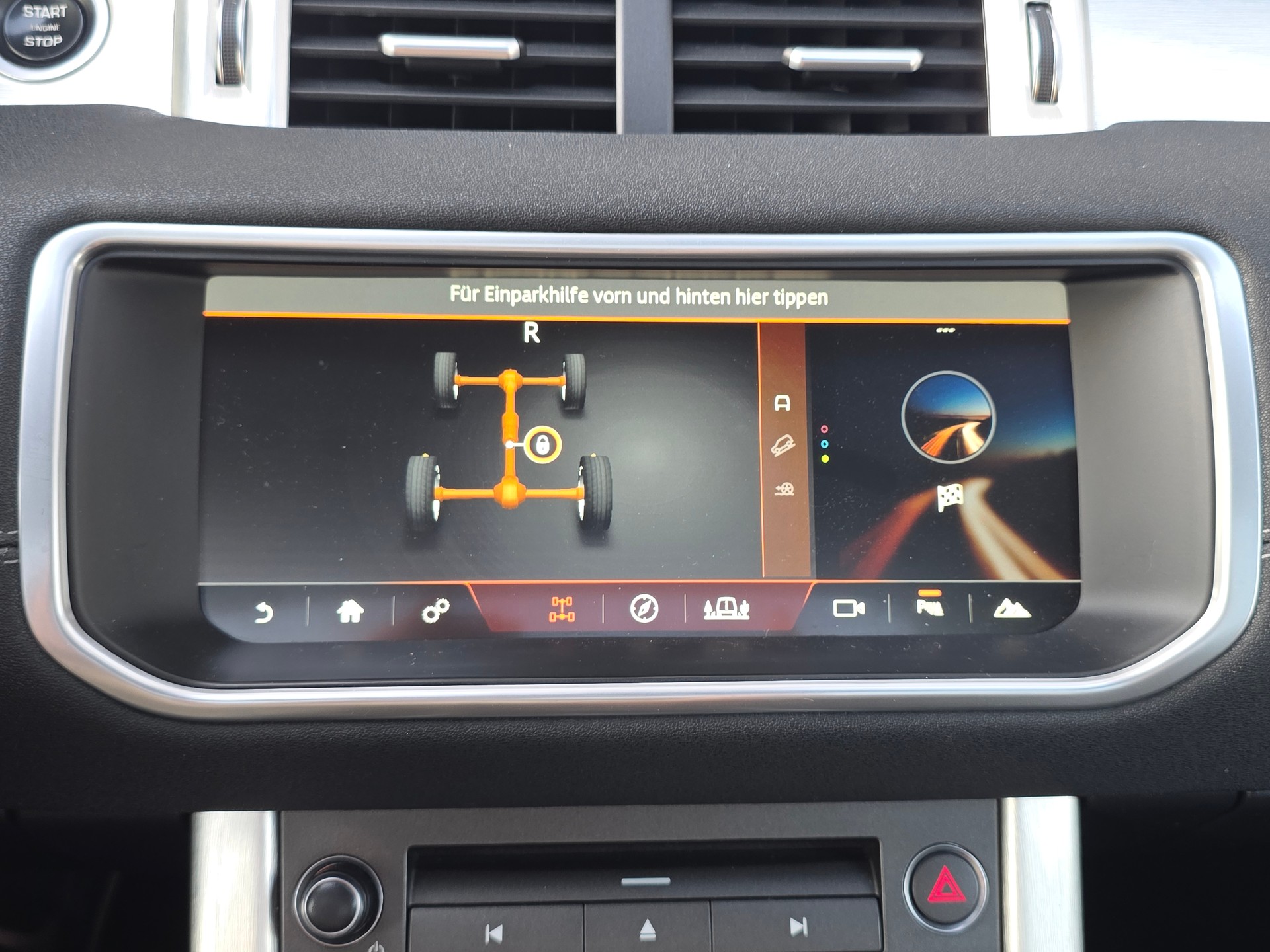 LAND ROVER Range Rover Evoque 2.0 TD4 HSE Dynamic ** BLACK EDITION -PANORAMADACH -MERDIAN SOUND -360° KAMERAS -KEYLESS -SPURASSIS.**-image-13