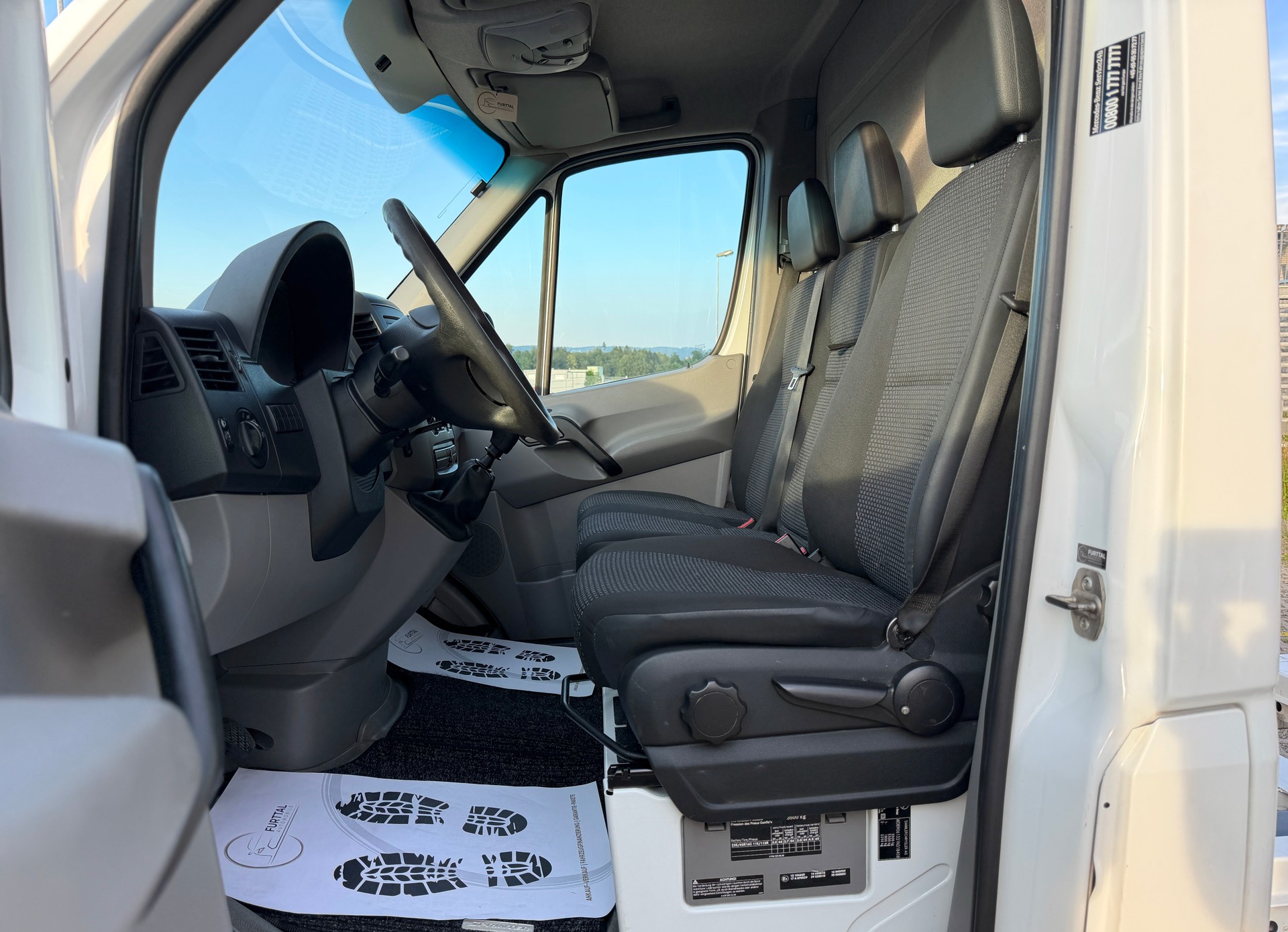 MERCEDES-BENZ Sprinter 315 CDI Standard-image-14
