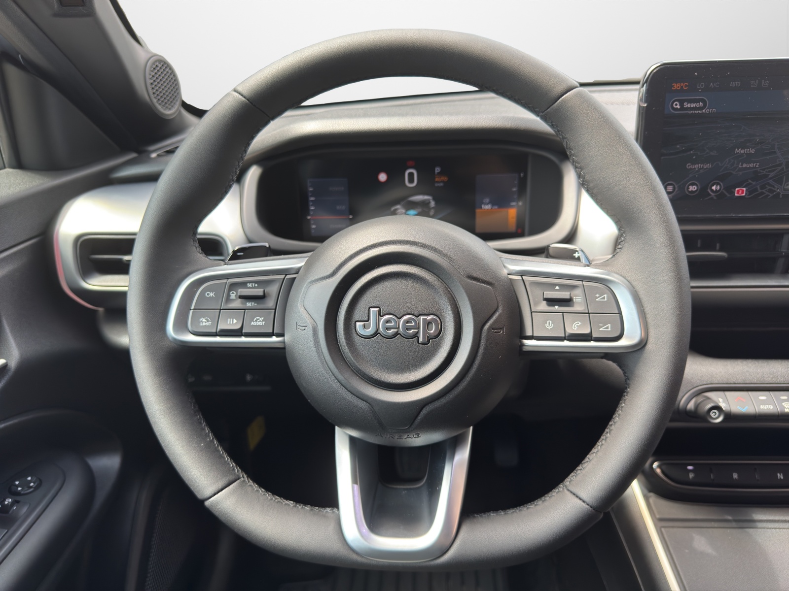 JEEP Avenger 1.2 MHEV Overland 4xe-image-6