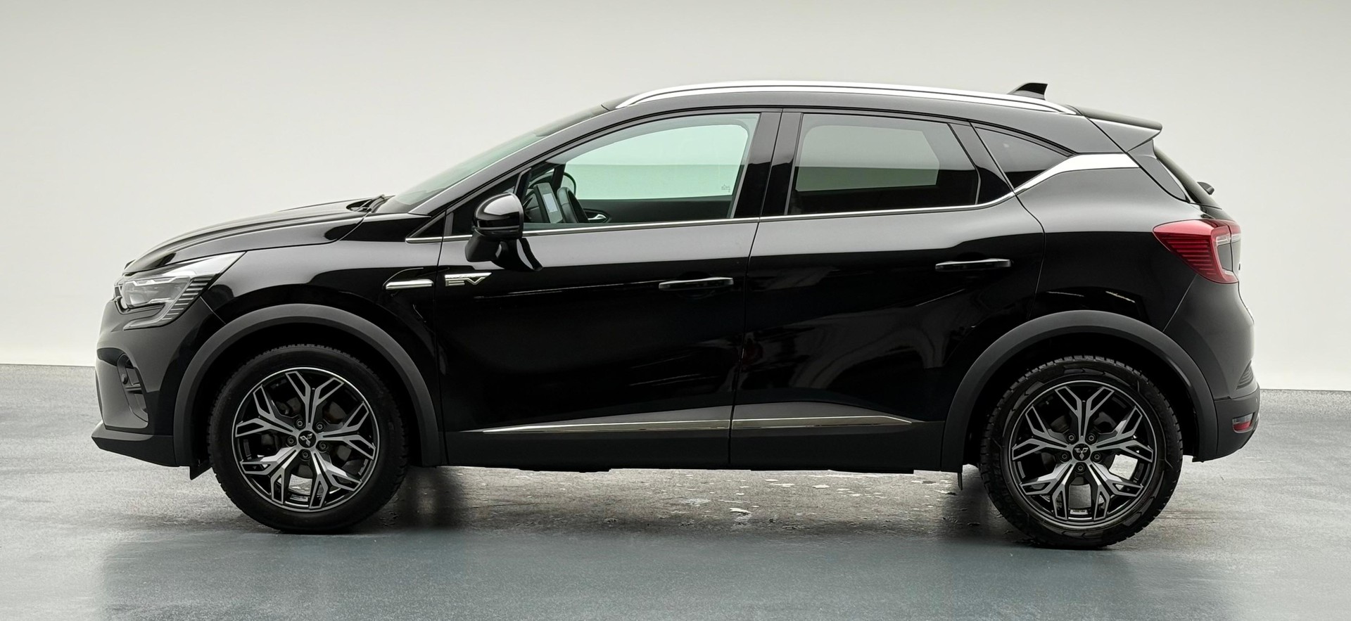 MITSUBISHI ASX 1.6 HEV Intense-showroom-element-3
