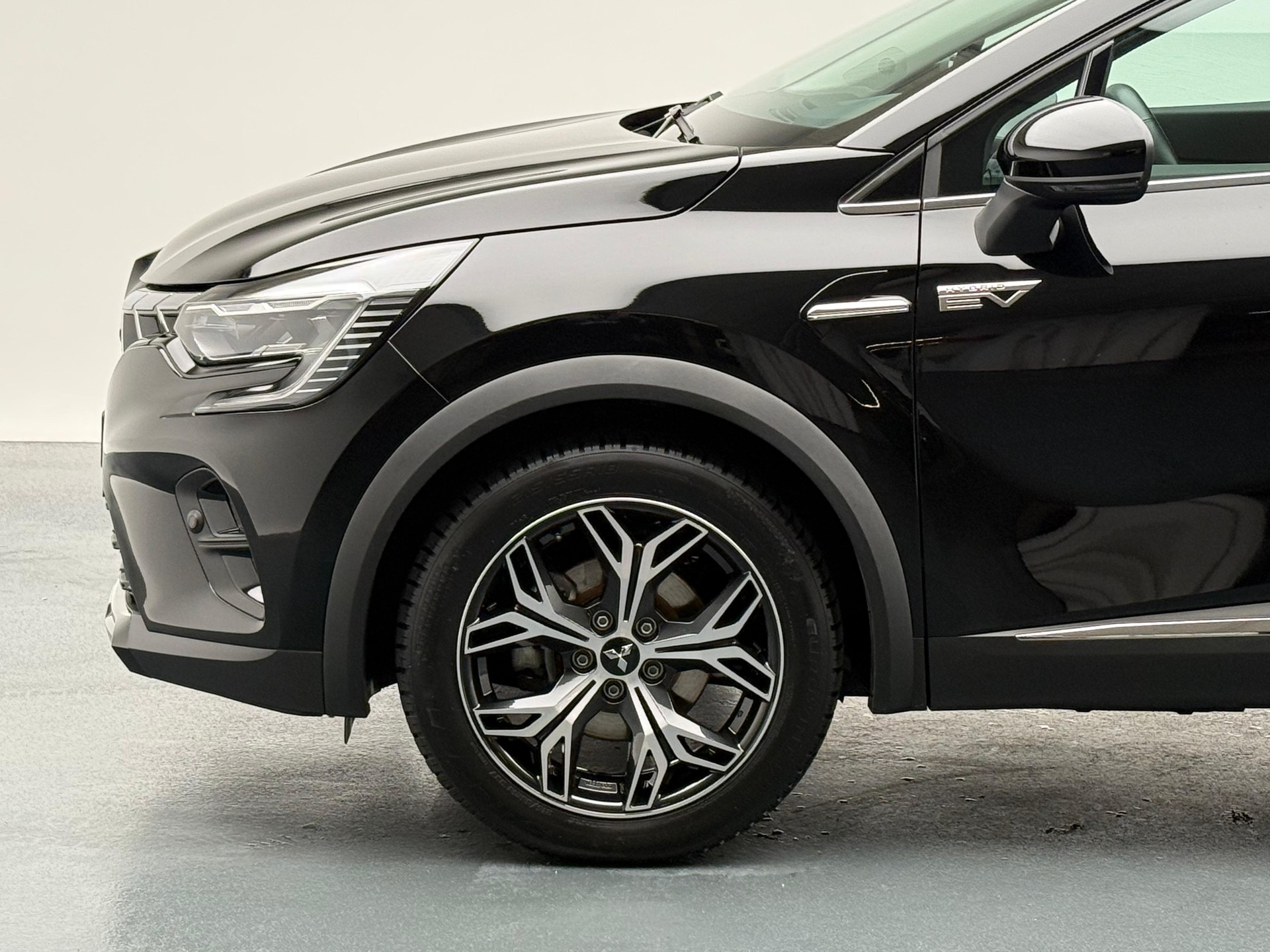 MITSUBISHI ASX 1.6 HEV Intense-showroom-element-2