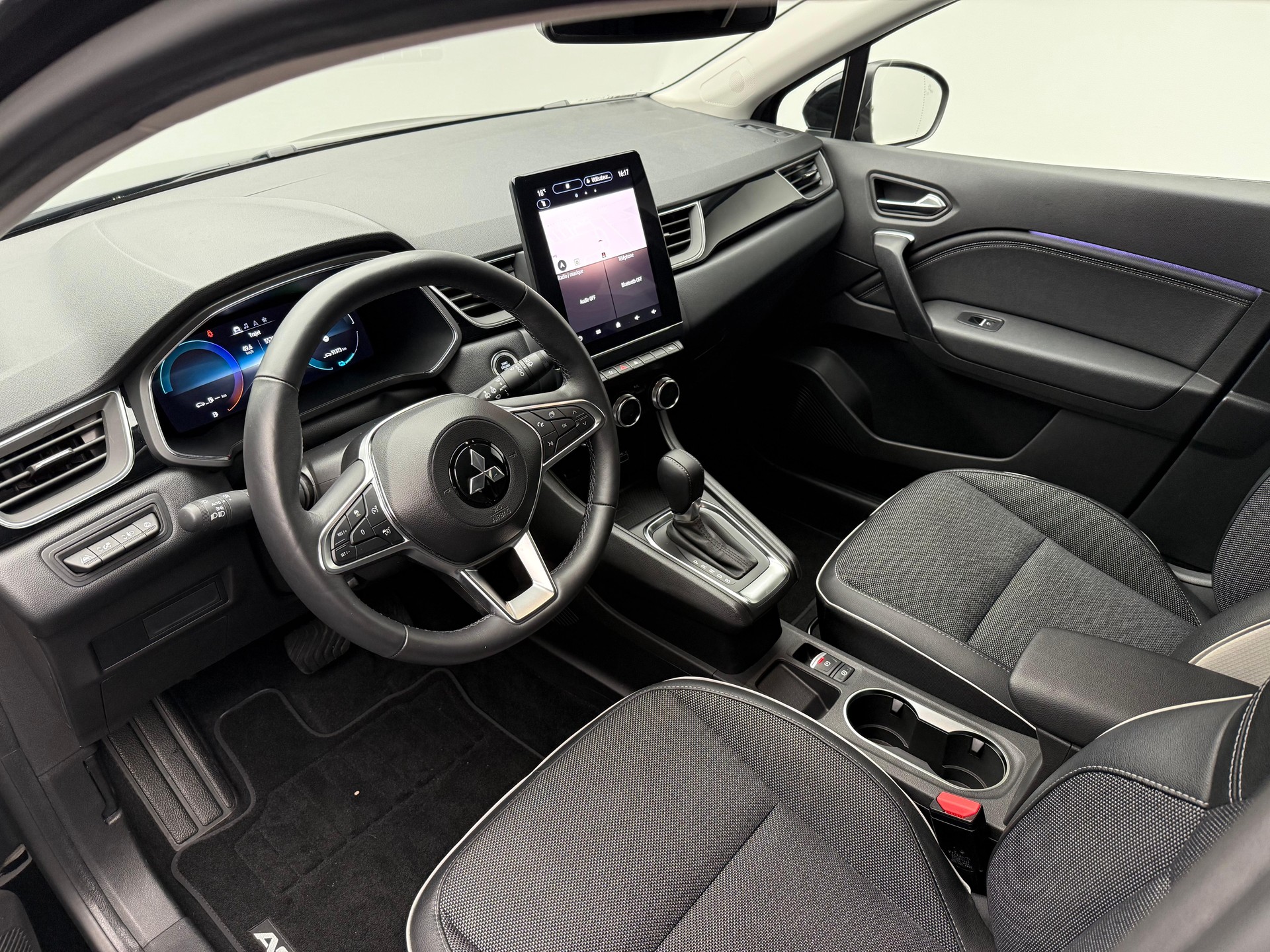 MITSUBISHI ASX 1.6 HEV Intense-image-4