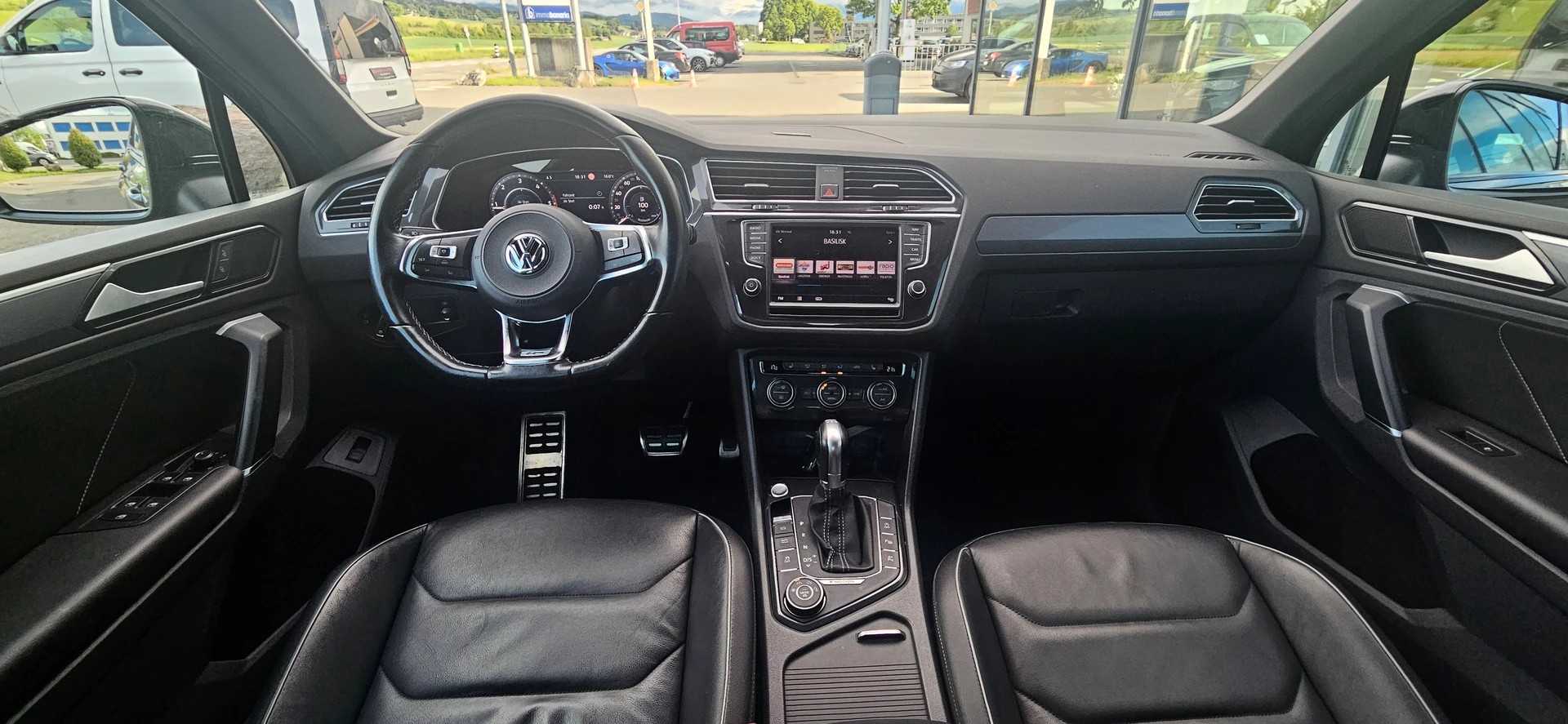 VW Tiguan 2.0 TDI SCR Highline 4Motion DSG-image-9